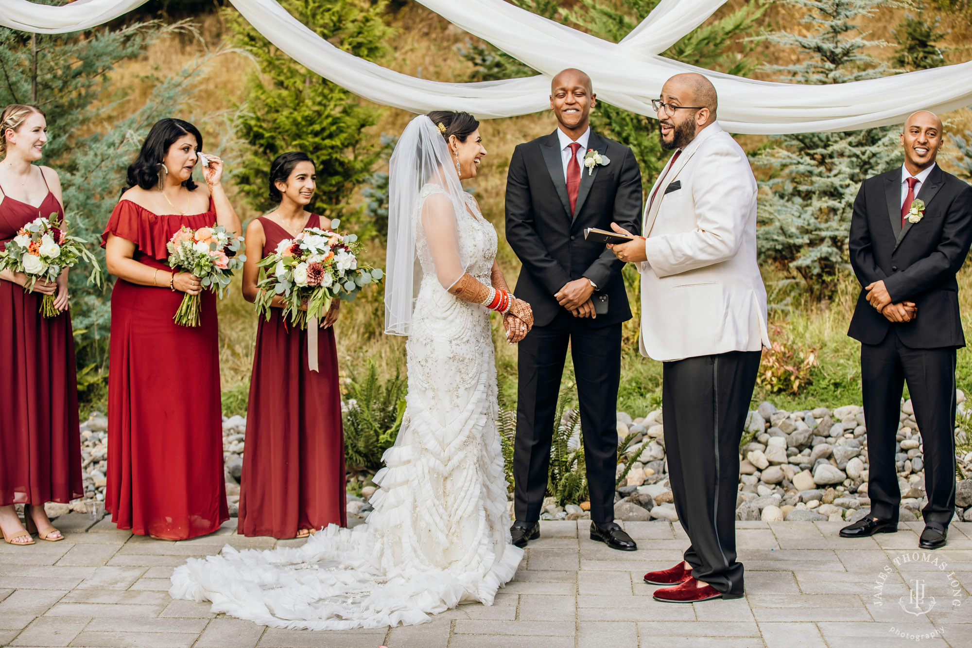 Evergreen Meadows Snoqualmie wedding by Seattle wedding photographer James Thomas Long Photography