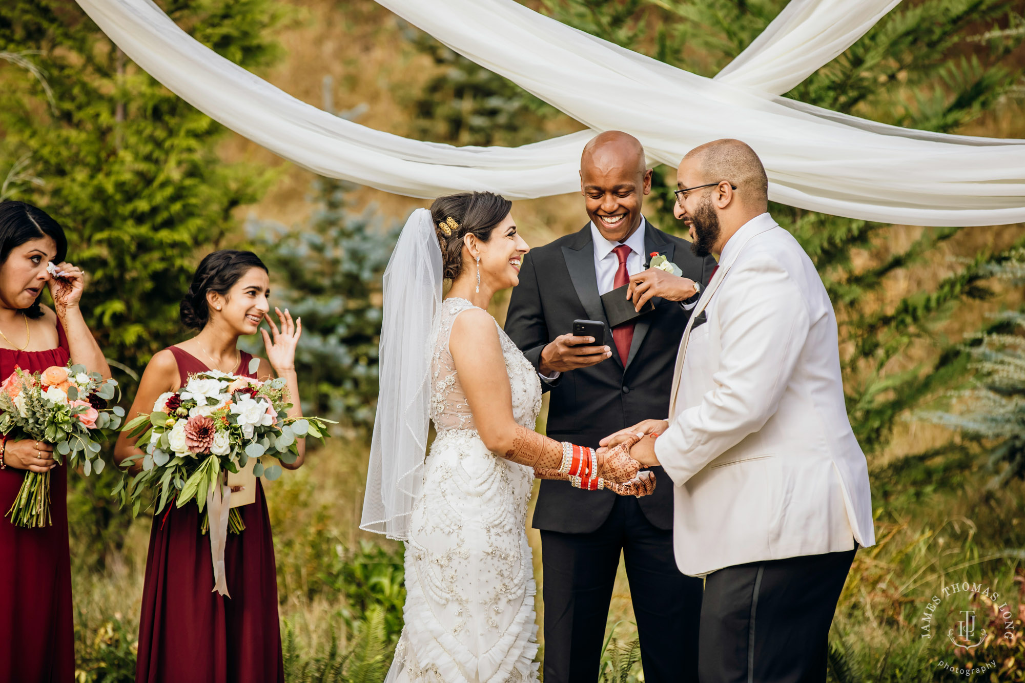 Evergreen Meadows Snoqualmie wedding by Seattle wedding photographer James Thomas Long Photography