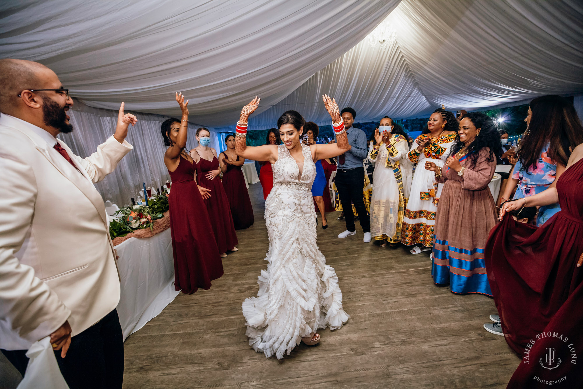 Evergreen Meadows Snoqualmie wedding by Seattle wedding photographer James Thomas Long Photography