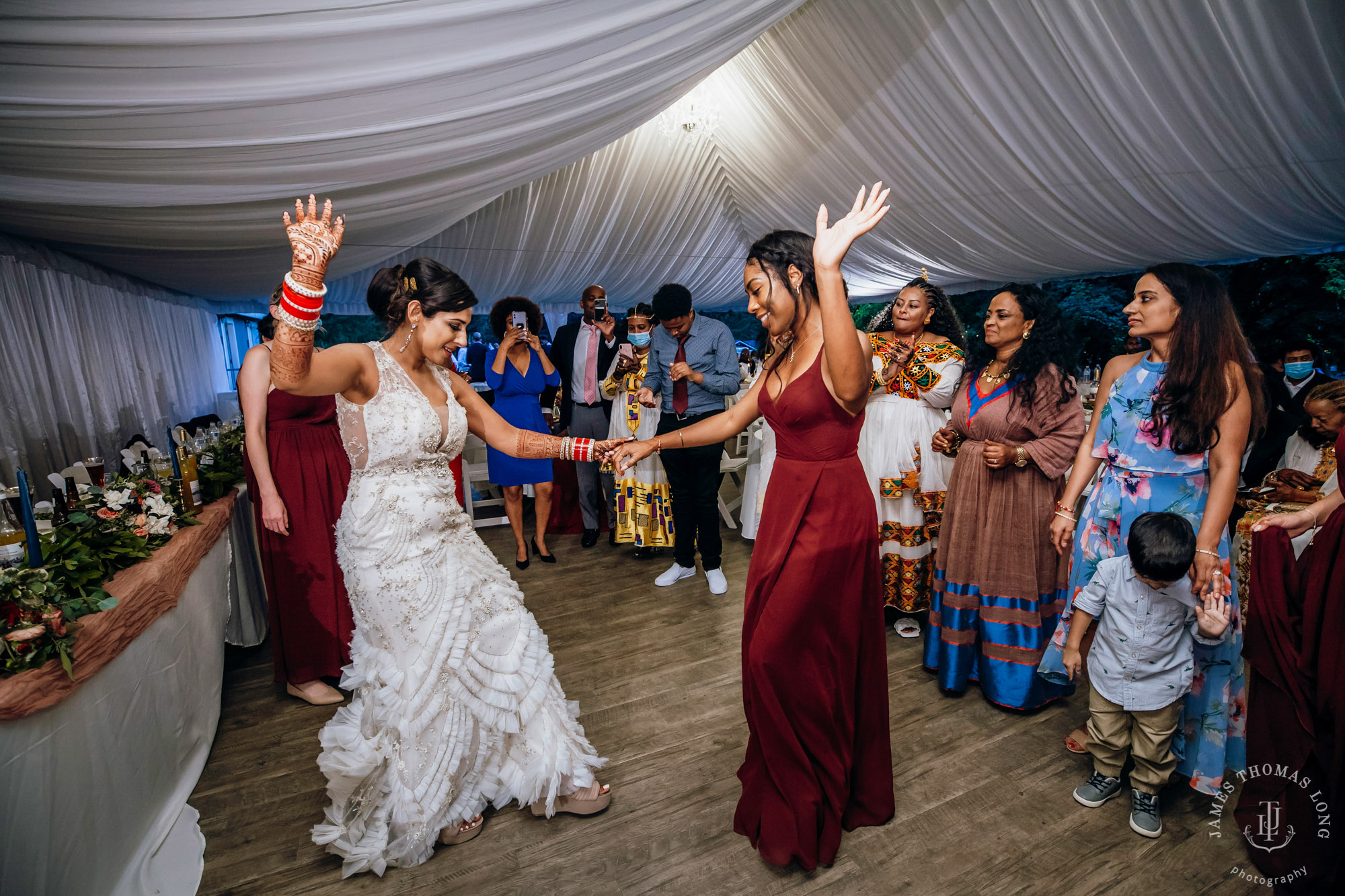 Evergreen Meadows Snoqualmie wedding by Seattle wedding photographer James Thomas Long Photography