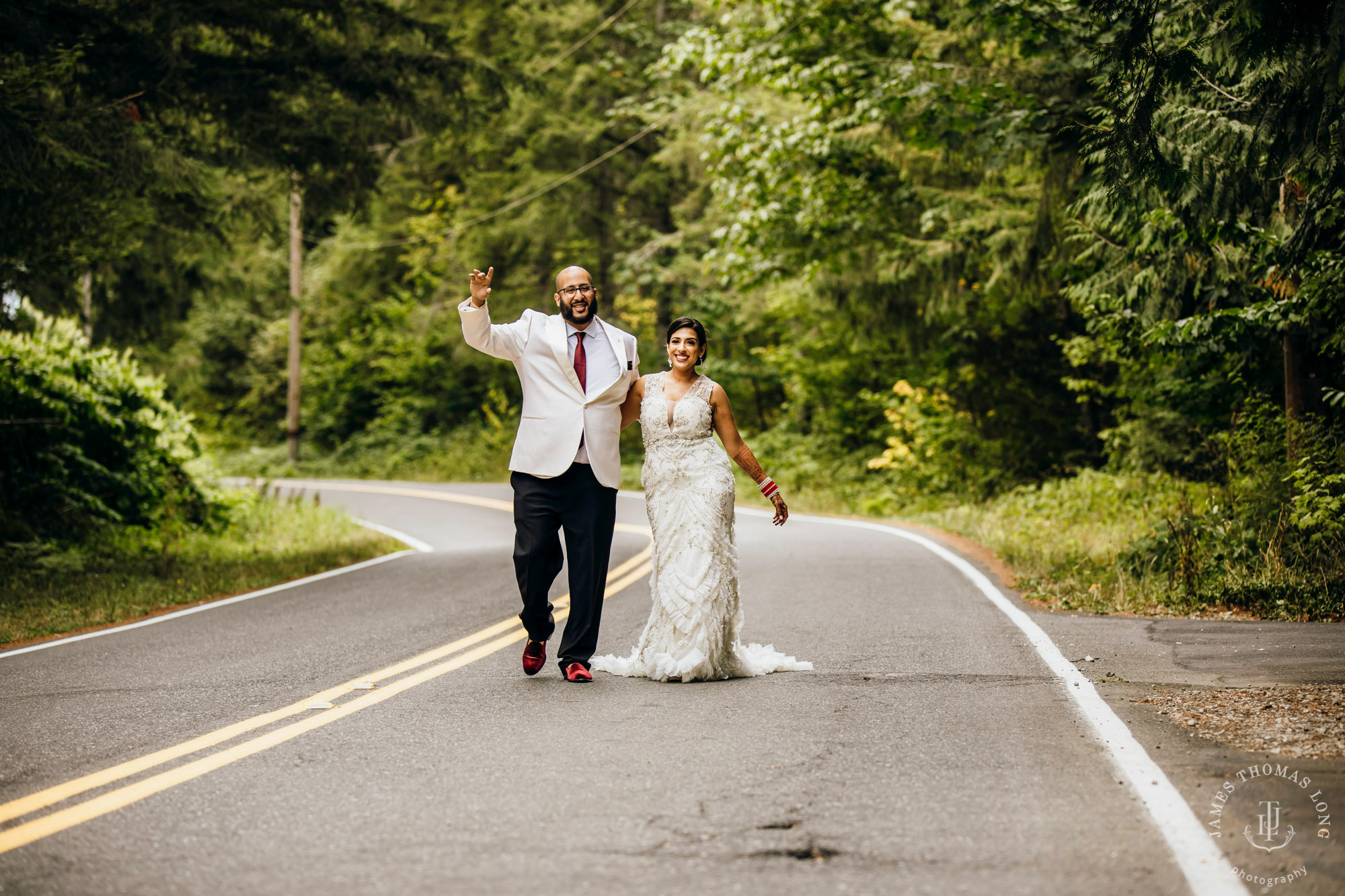 Evergreen Meadows Snoqualmie wedding by Seattle wedding photographer James Thomas Long Photography