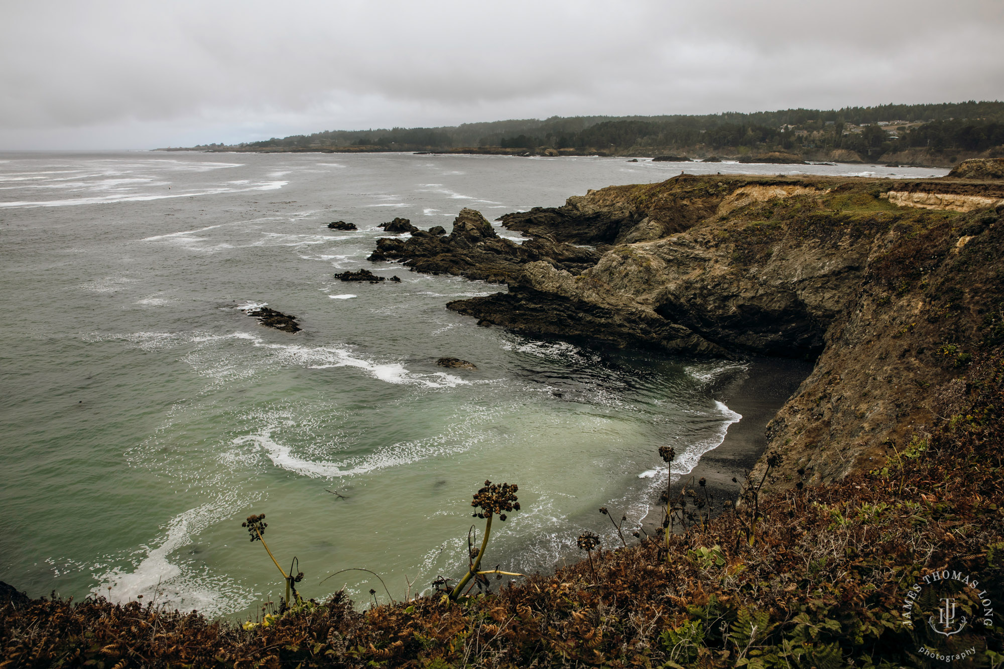 Destination wedding in Mendocino by Seattle wedding photographer James Thomas Long Photography