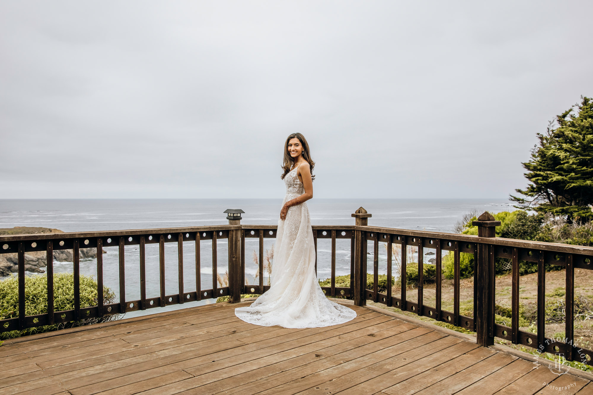 Destination wedding in Mendocino by Seattle wedding photographer James Thomas Long Photography