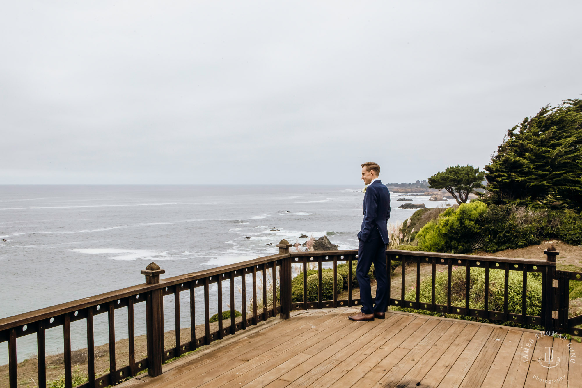 Destination wedding in Mendocino by Seattle wedding photographer James Thomas Long Photography