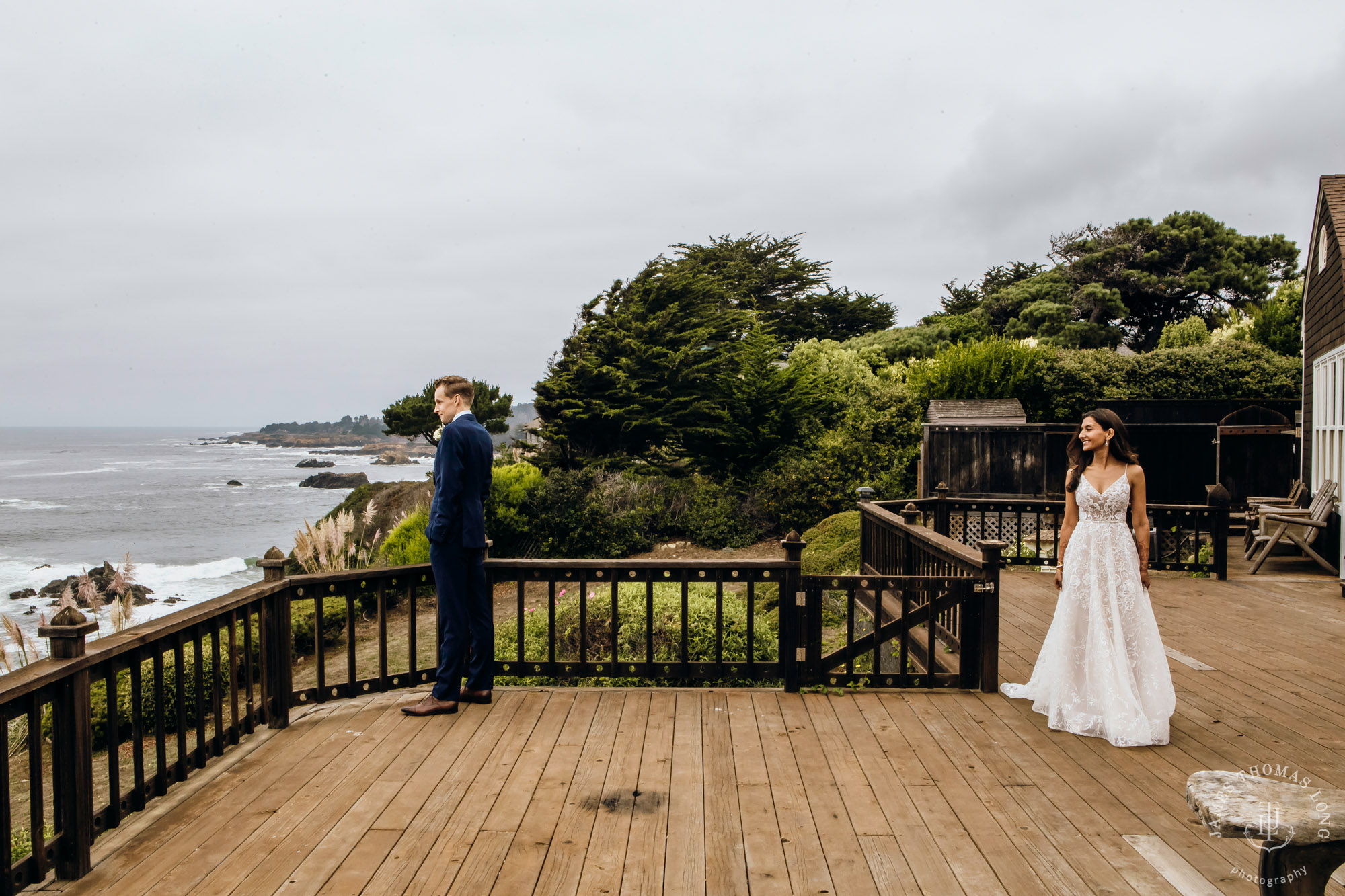 Destination wedding in Mendocino by Seattle wedding photographer James Thomas Long Photography