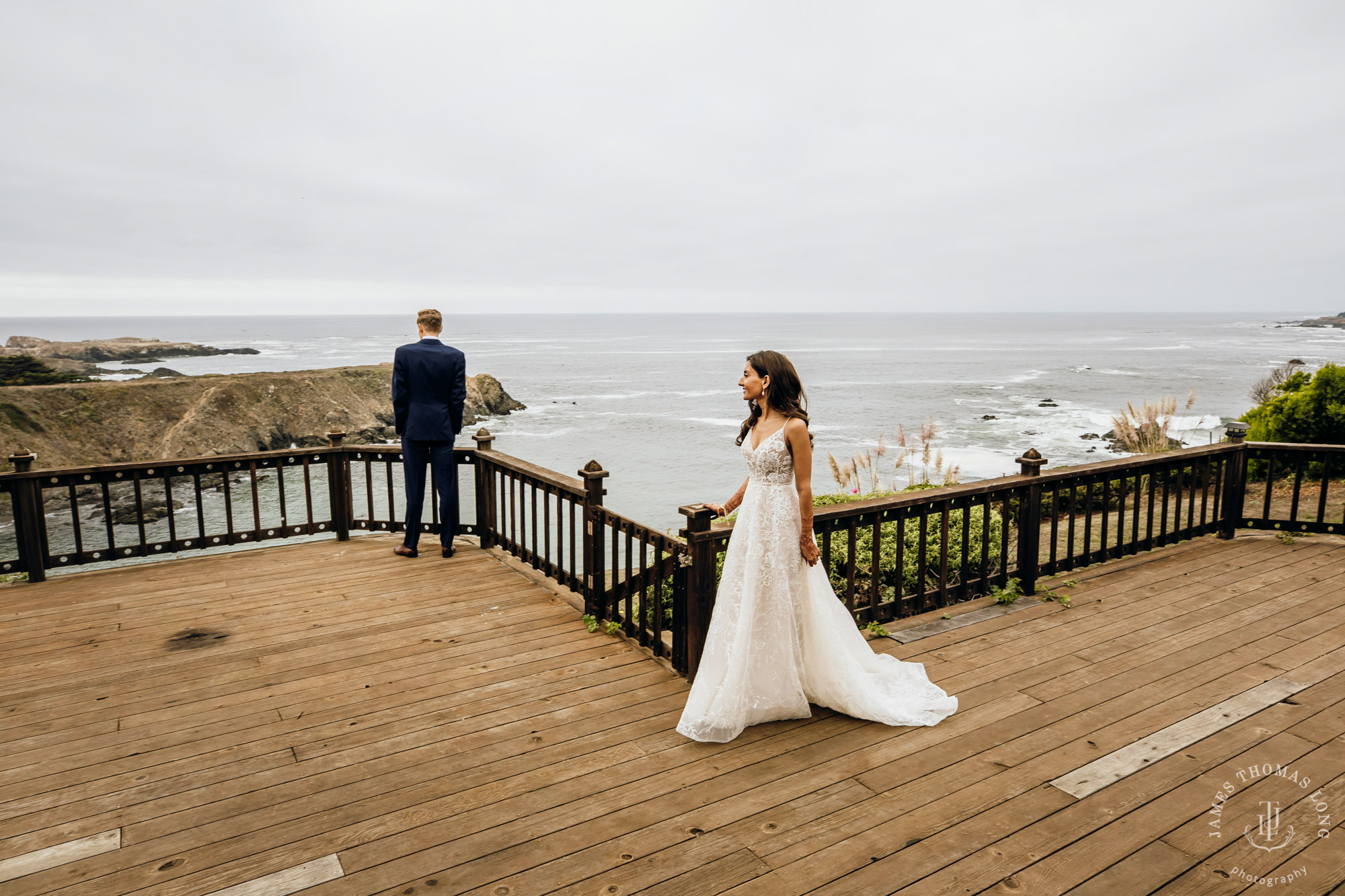 Destination wedding in Mendocino by Seattle wedding photographer James Thomas Long Photography