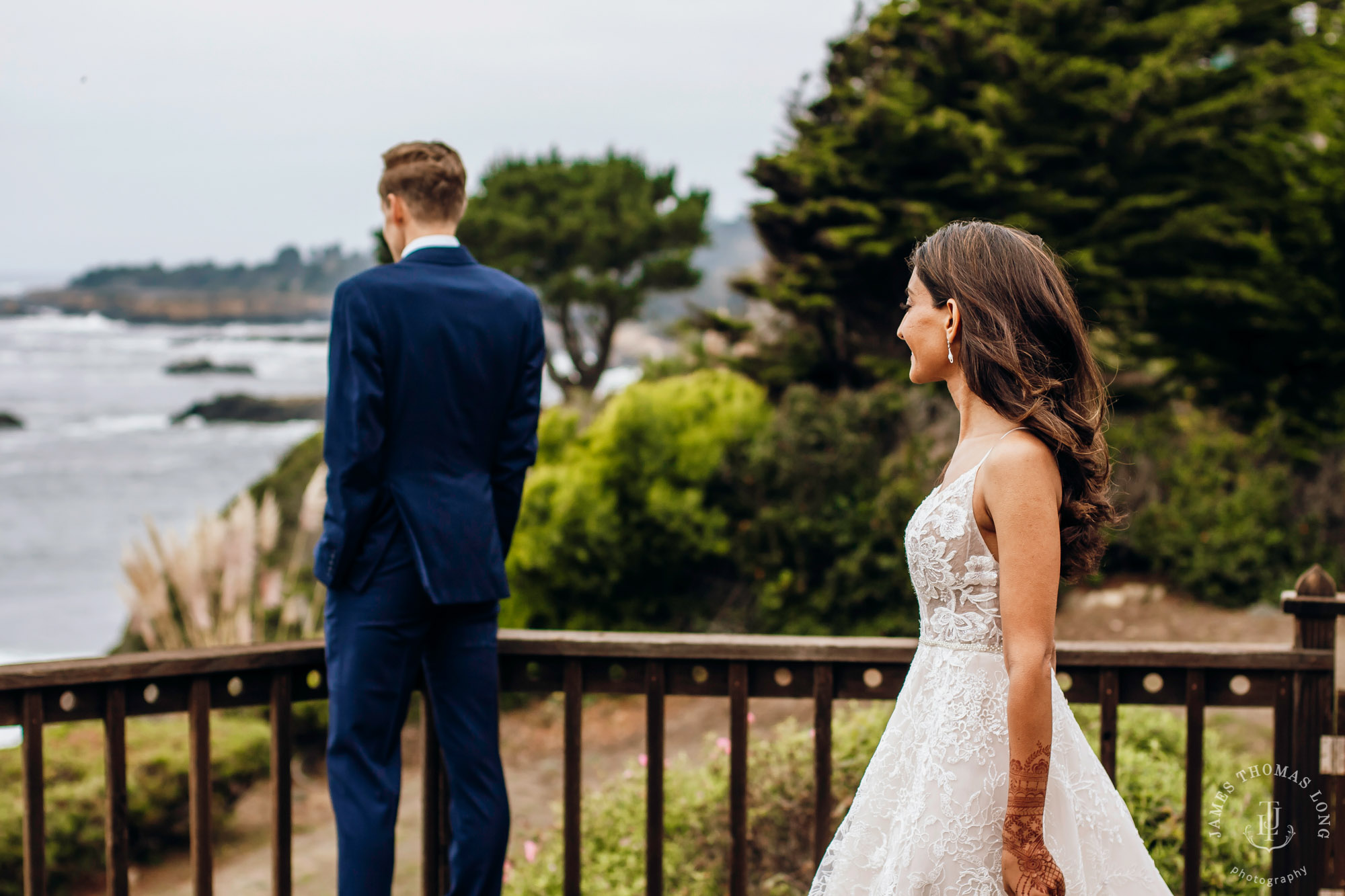 Destination wedding in Mendocino by Seattle wedding photographer James Thomas Long Photography