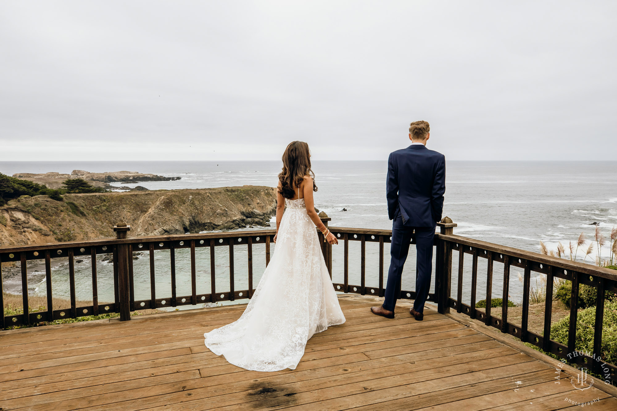 Destination wedding in Mendocino by Seattle wedding photographer James Thomas Long Photography