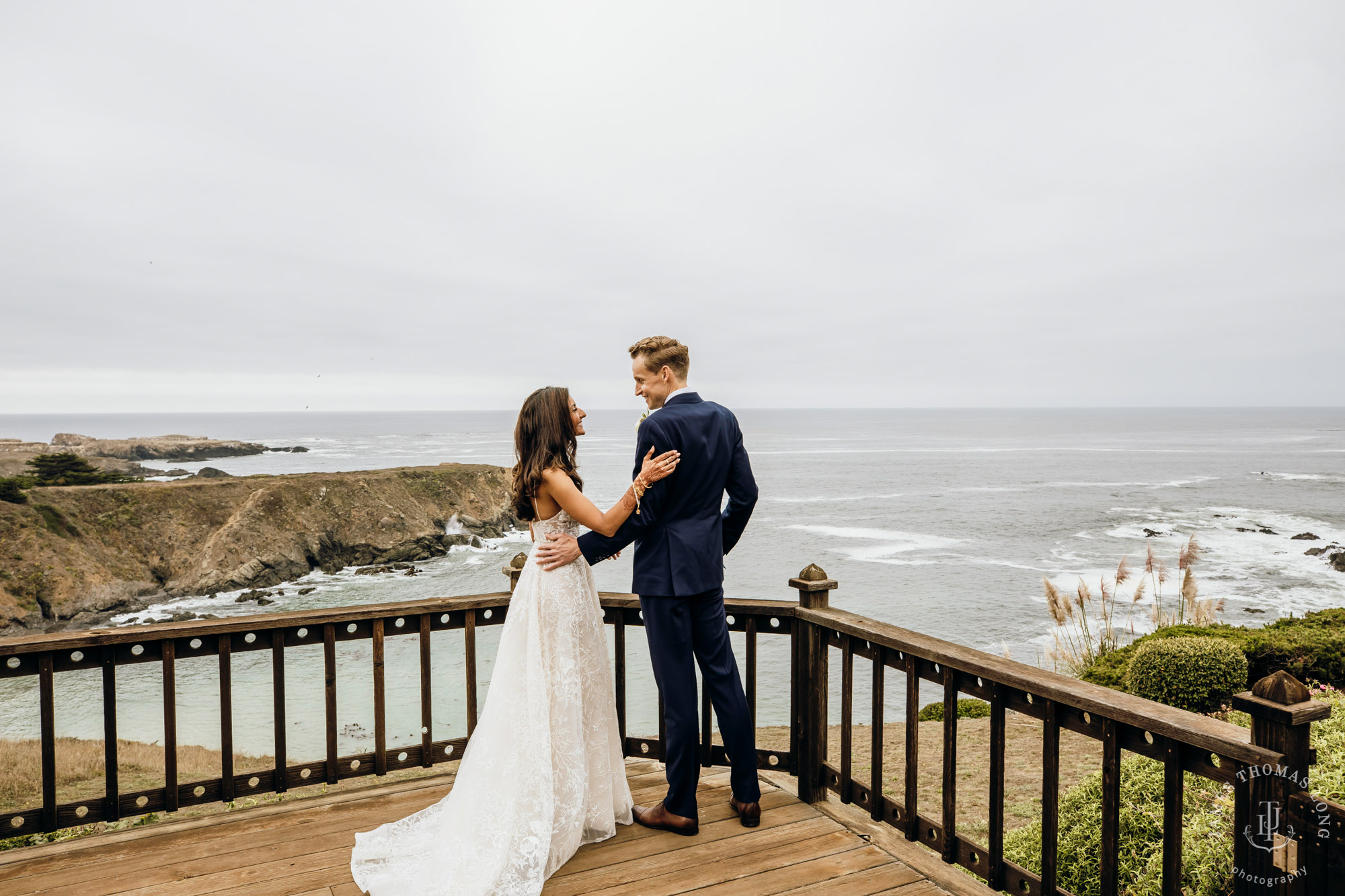 Destination wedding in Mendocino by Seattle wedding photographer James Thomas Long Photography