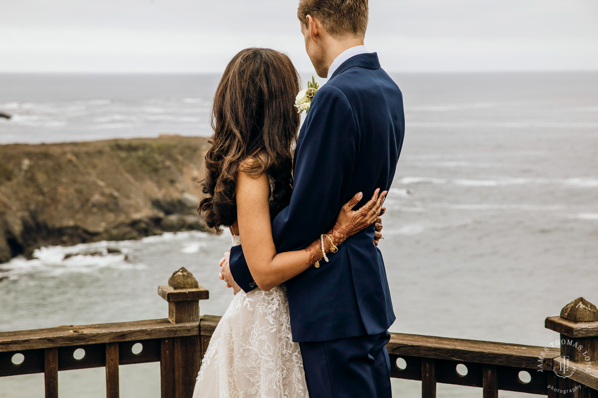 Destination wedding in Mendocino by Seattle wedding photographer James Thomas Long Photography