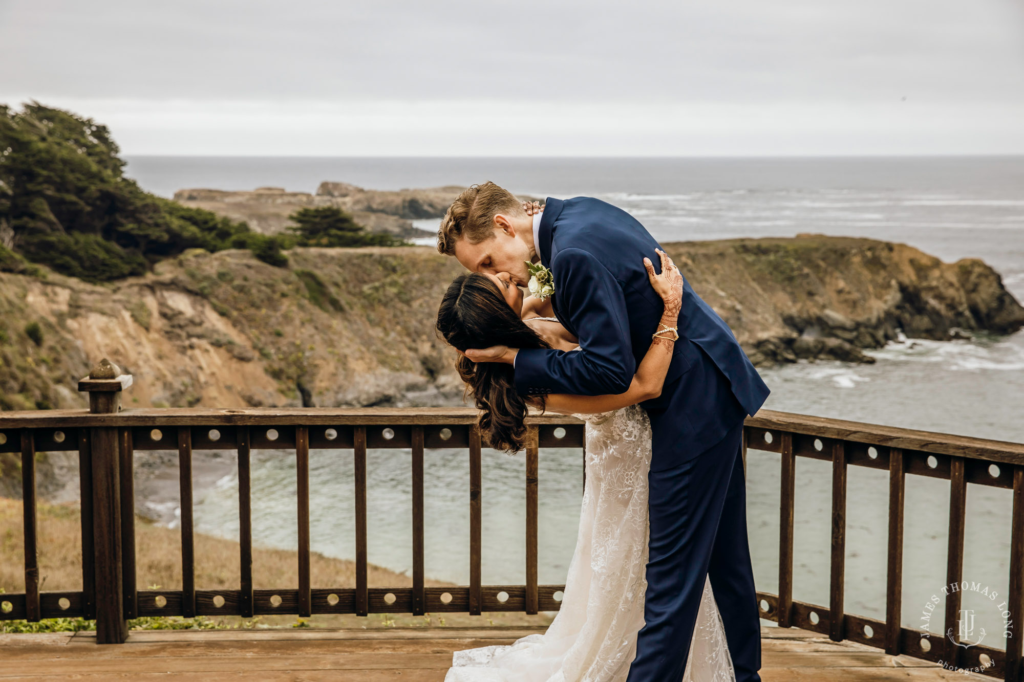 Destination wedding in Mendocino by Seattle wedding photographer James Thomas Long Photography