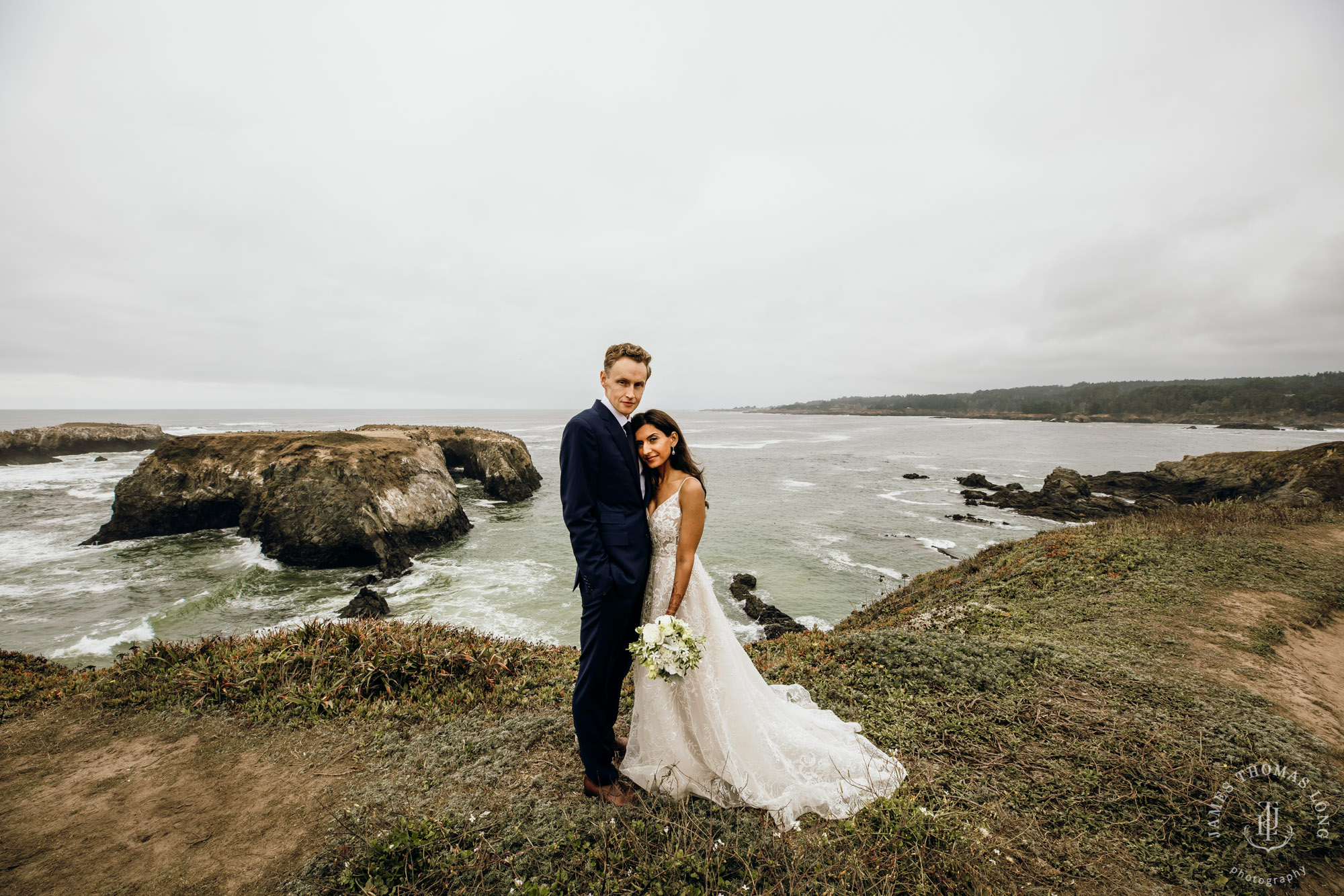 Destination wedding in Mendocino by Seattle wedding photographer James Thomas Long Photography