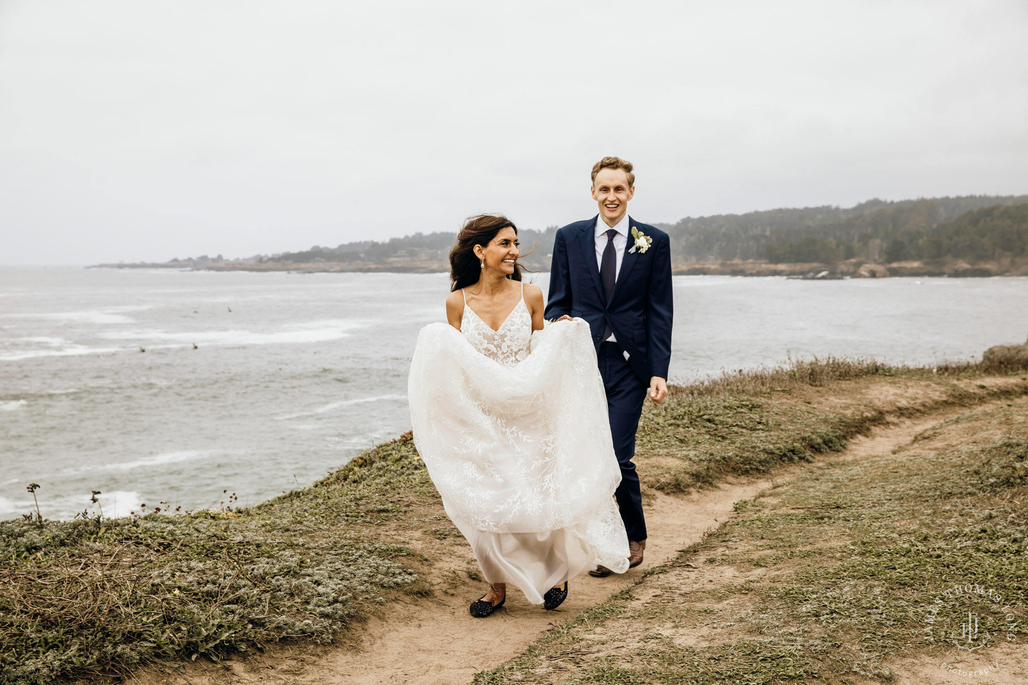 Destination wedding in Mendocino by Seattle wedding photographer James Thomas Long Photography