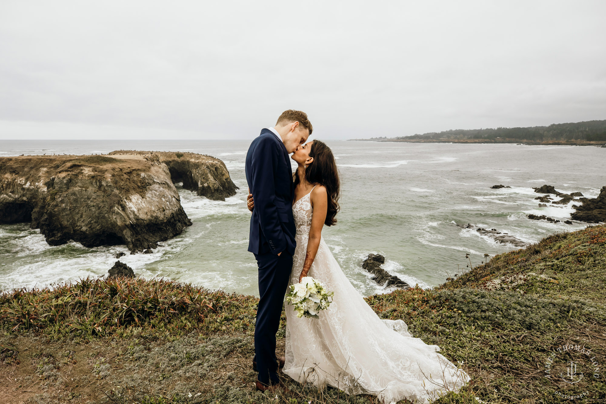 Destination wedding in Mendocino by Seattle wedding photographer James Thomas Long Photography