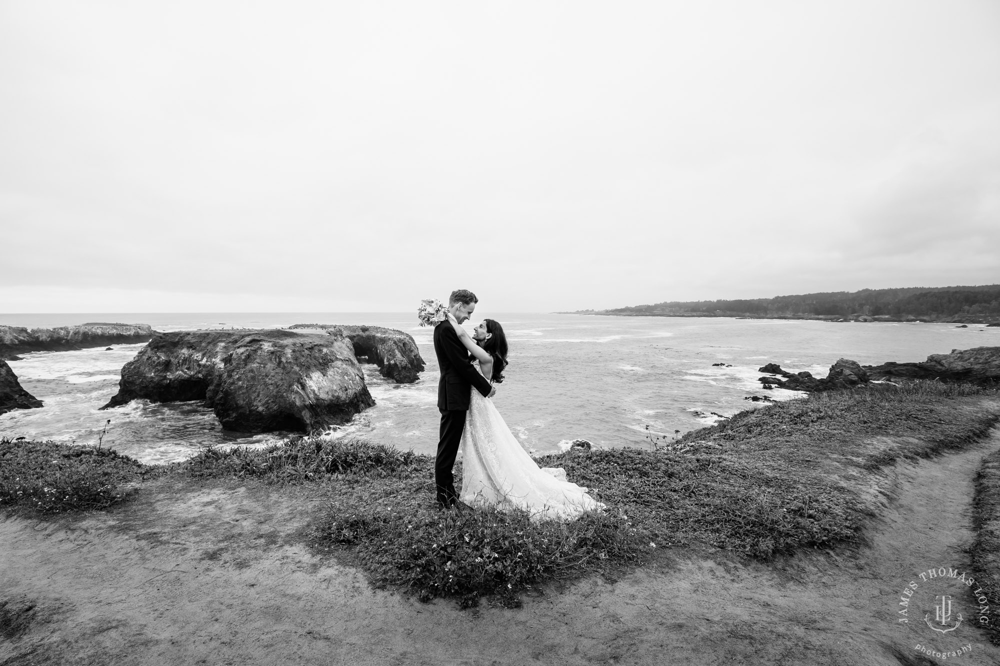 Destination wedding in Mendocino by Seattle wedding photographer James Thomas Long Photography