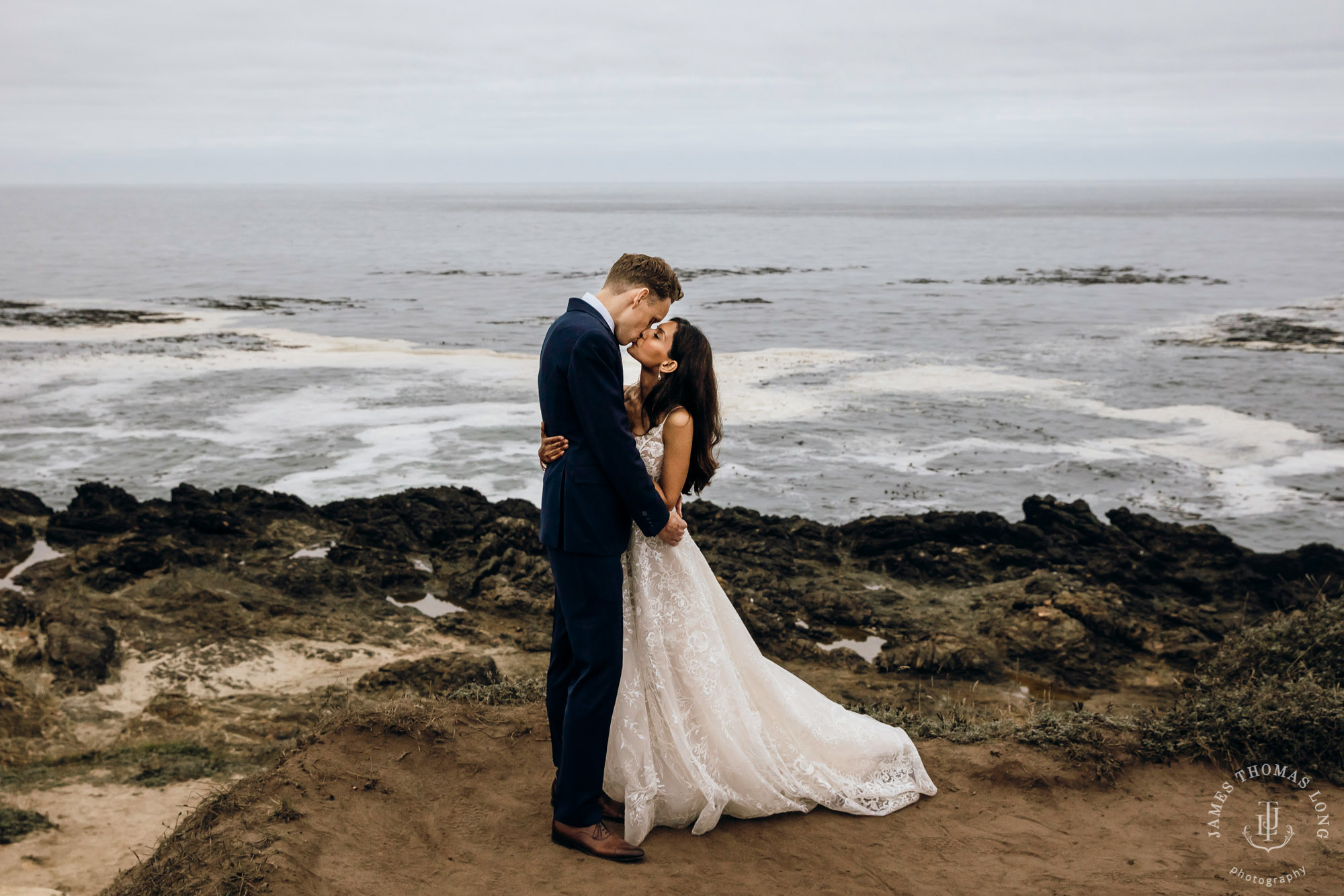 Destination wedding in Mendocino by Seattle wedding photographer James Thomas Long Photography