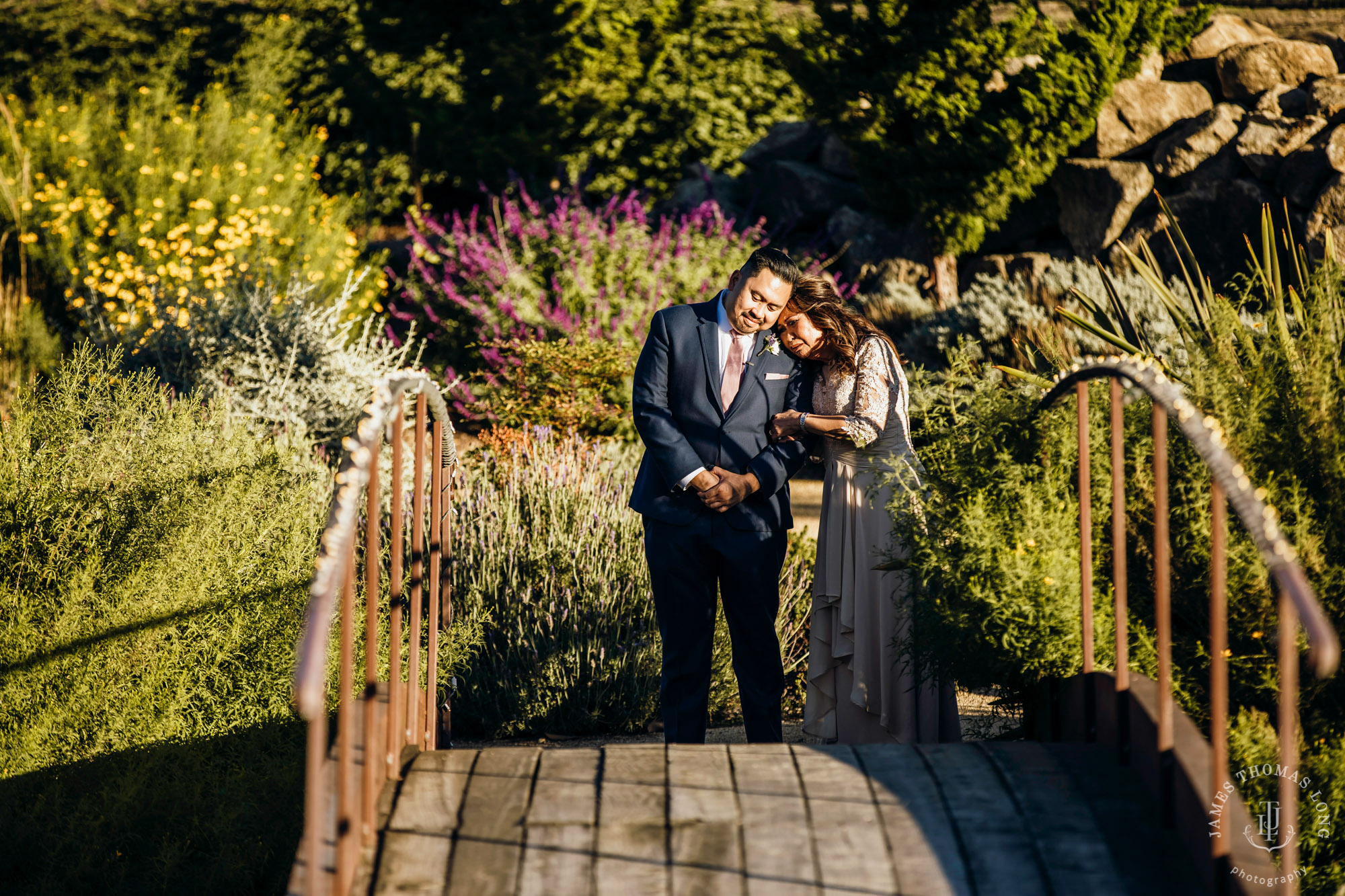 Destination wedding Sunol CA by Seattle wedding photographer James Thomas Long Photography