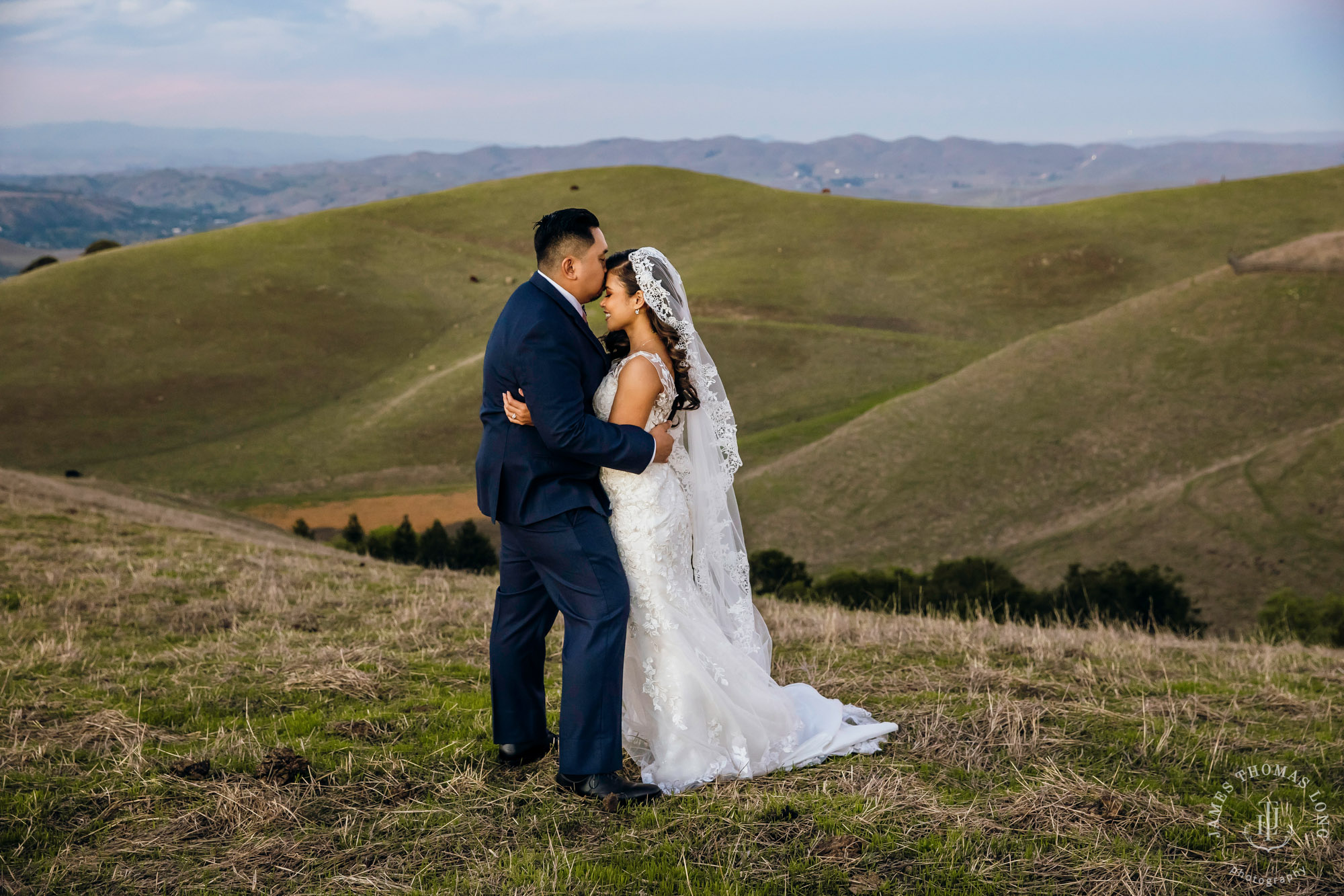 Destination wedding Sunol CA by Seattle wedding photographer James Thomas Long Photography