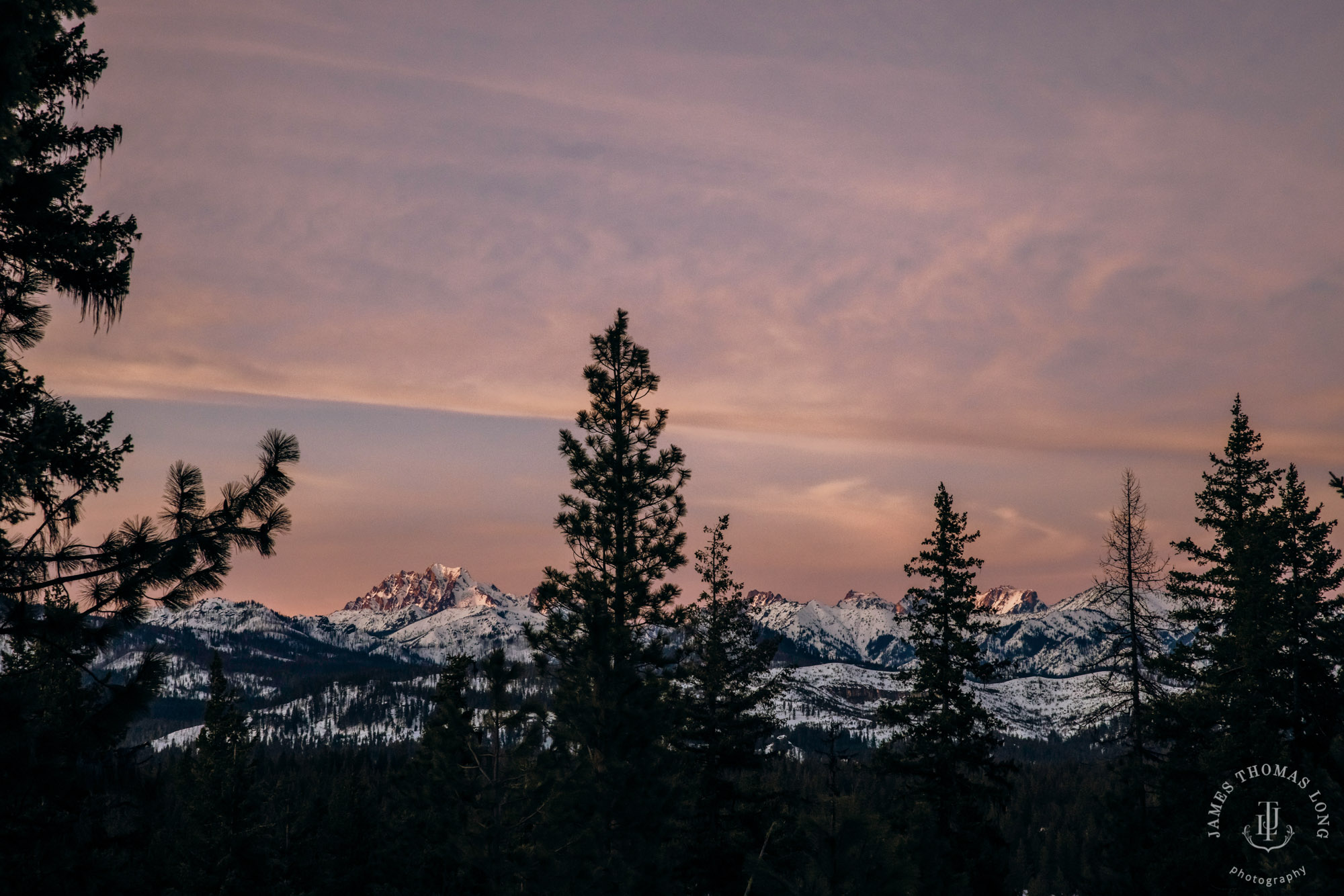 Cascade Mountain adventure engagement session in the snow by Snoqualmie wedding photographer James Thomas Long Photography