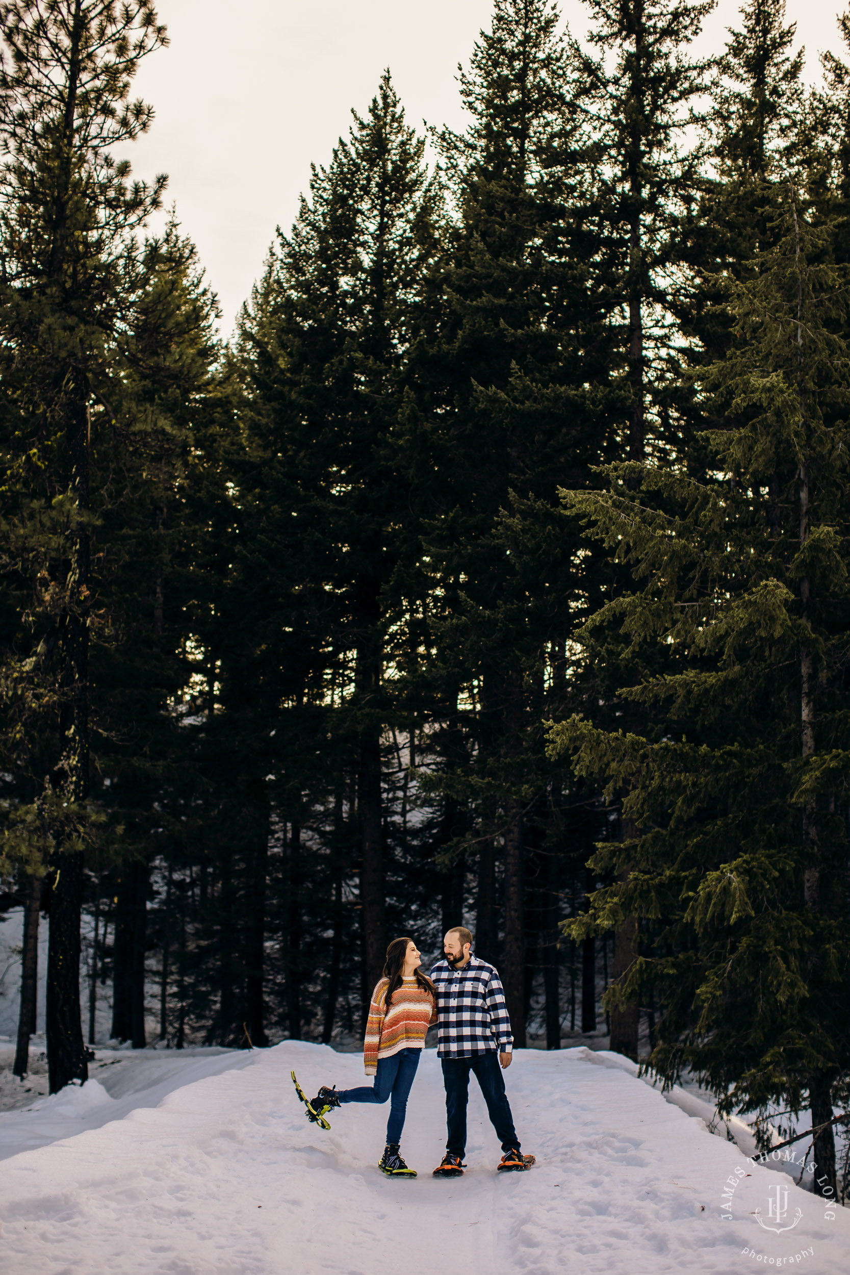 Cascade Mountain adventure engagement session in the snow by Snoqualmie wedding photographer James Thomas Long Photography