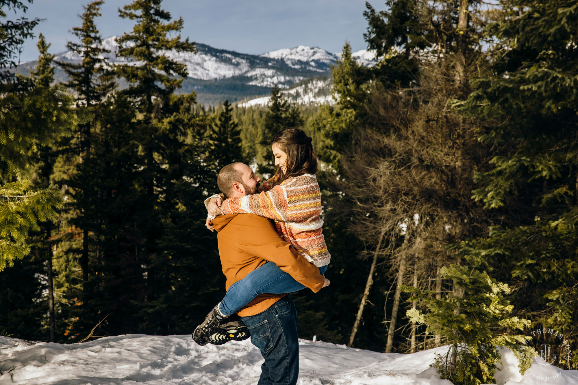 Cascade Mountain adventure engagement session in the snow by Snoqualmie wedding photographer James Thomas Long Photography