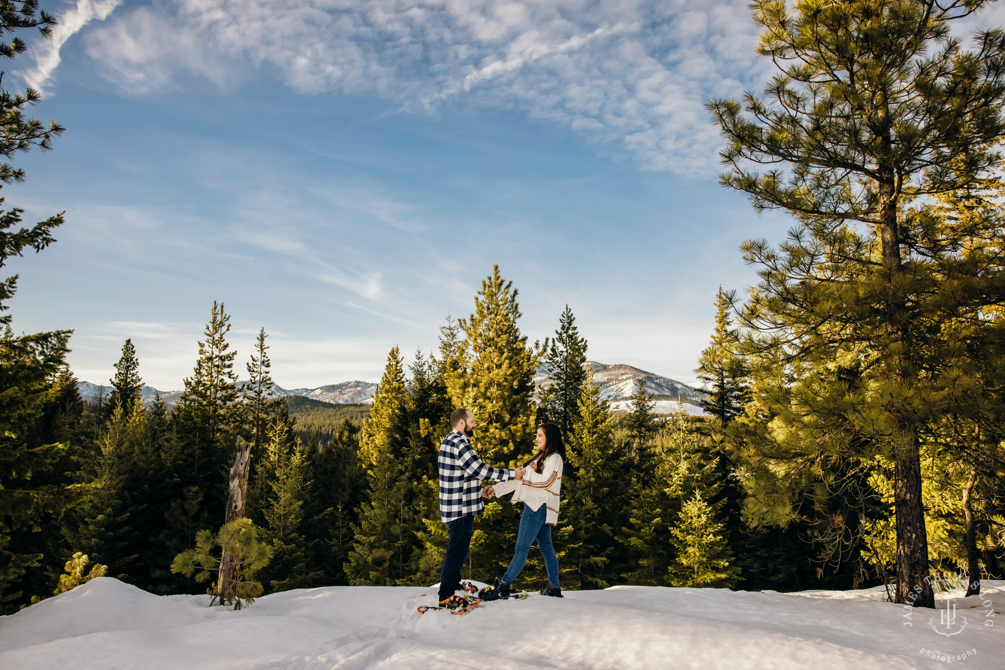 Cascade Mountain adventure engagement session in the snow by Snoqualmie wedding photographer James Thomas Long Photography