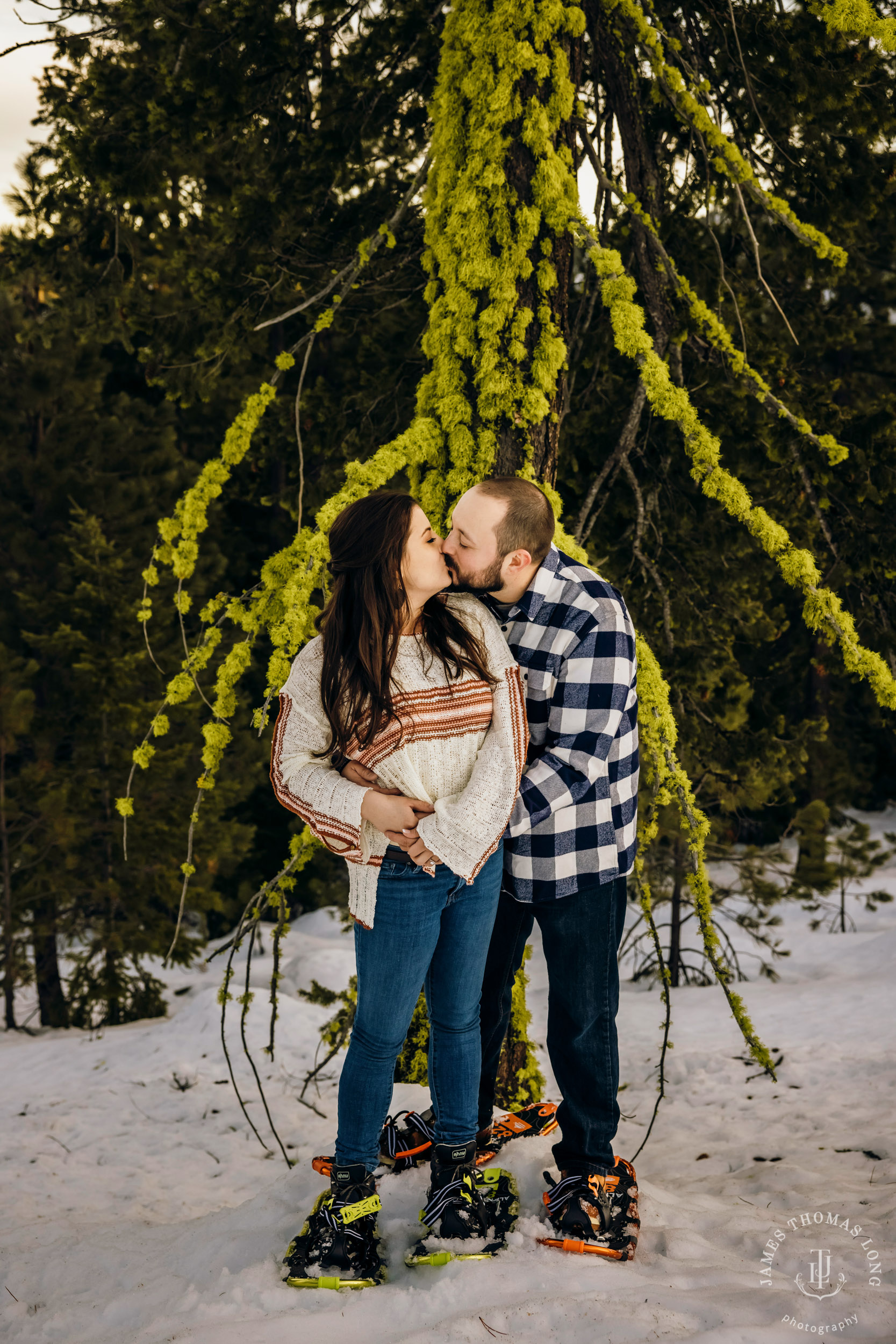 Cascade Mountain adventure engagement session in the snow by Snoqualmie wedding photographer James Thomas Long Photography