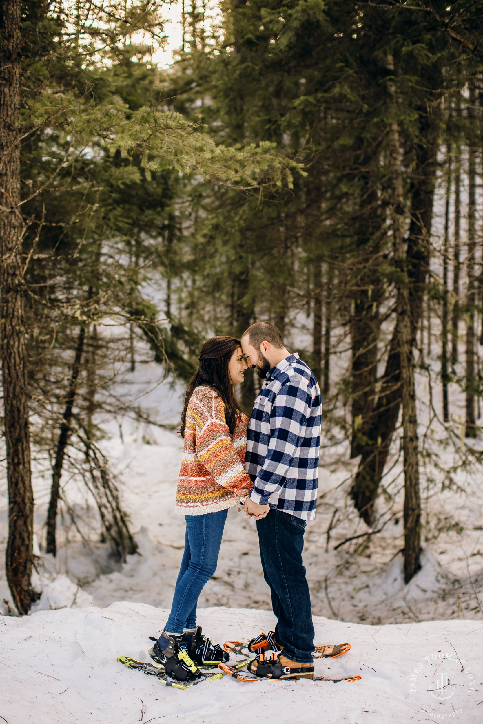 Cascade Mountain adventure engagement session in the snow by Snoqualmie wedding photographer James Thomas Long Photography