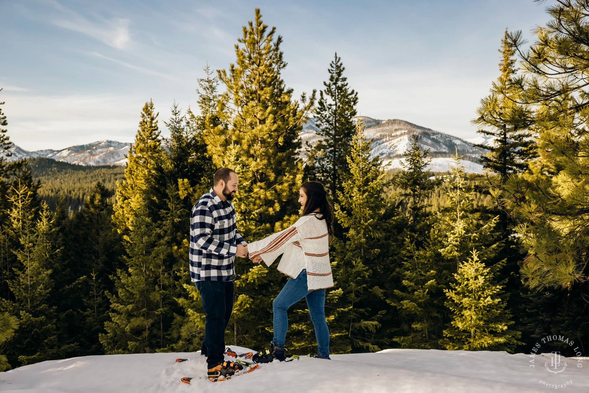 Cascade Mountain adventure engagement session in the snow by Snoqualmie wedding photographer James Thomas Long Photography