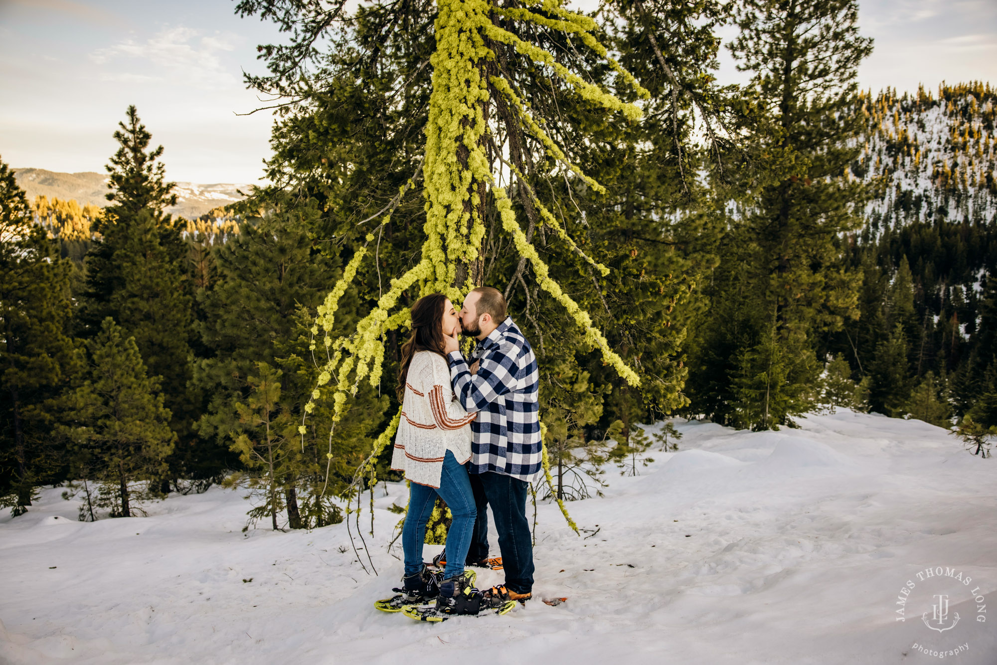 Cascade Mountain adventure engagement session in the snow by Snoqualmie wedding photographer James Thomas Long Photography