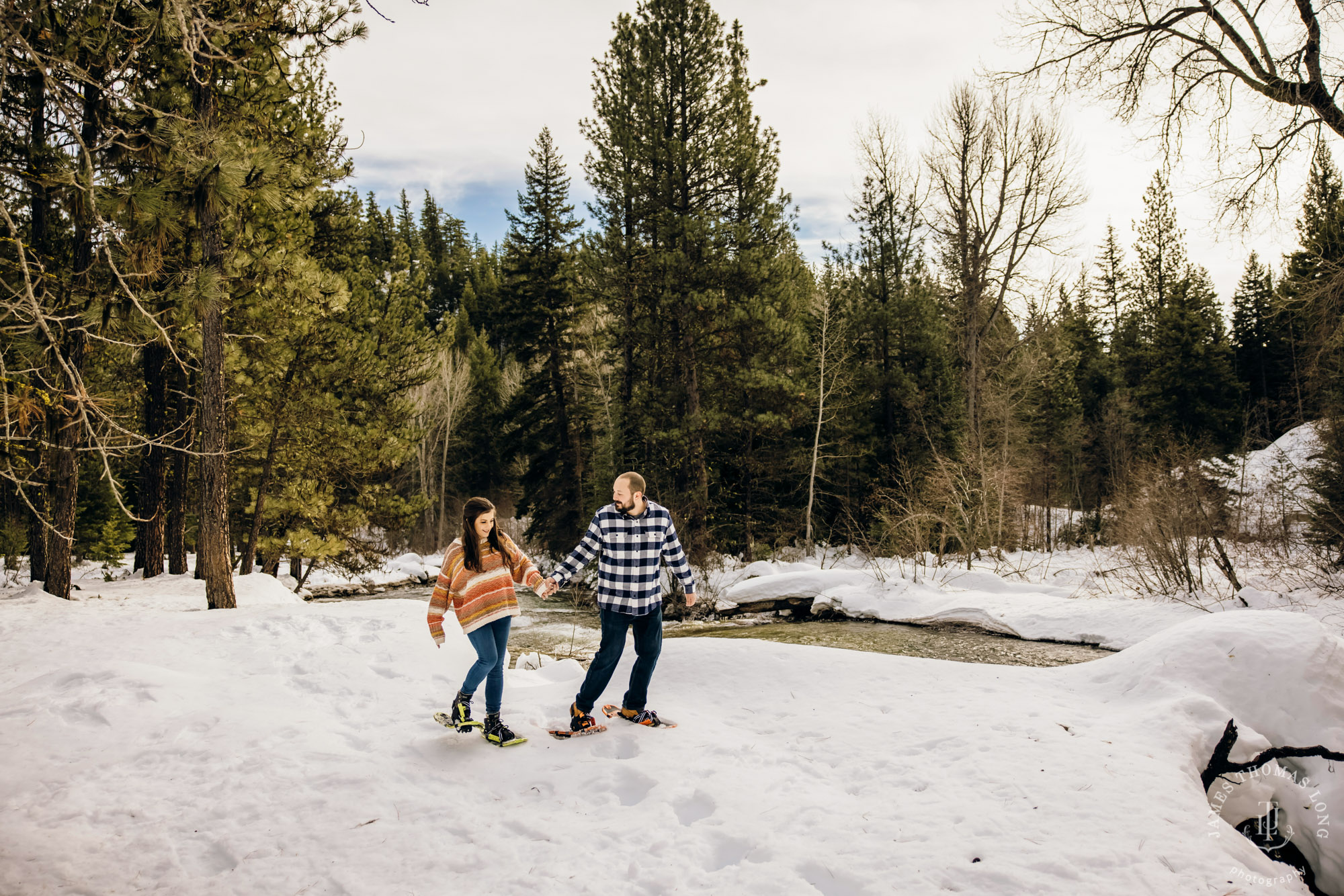 Cascade Mountain adventure engagement session in the snow by Snoqualmie wedding photographer James Thomas Long Photography