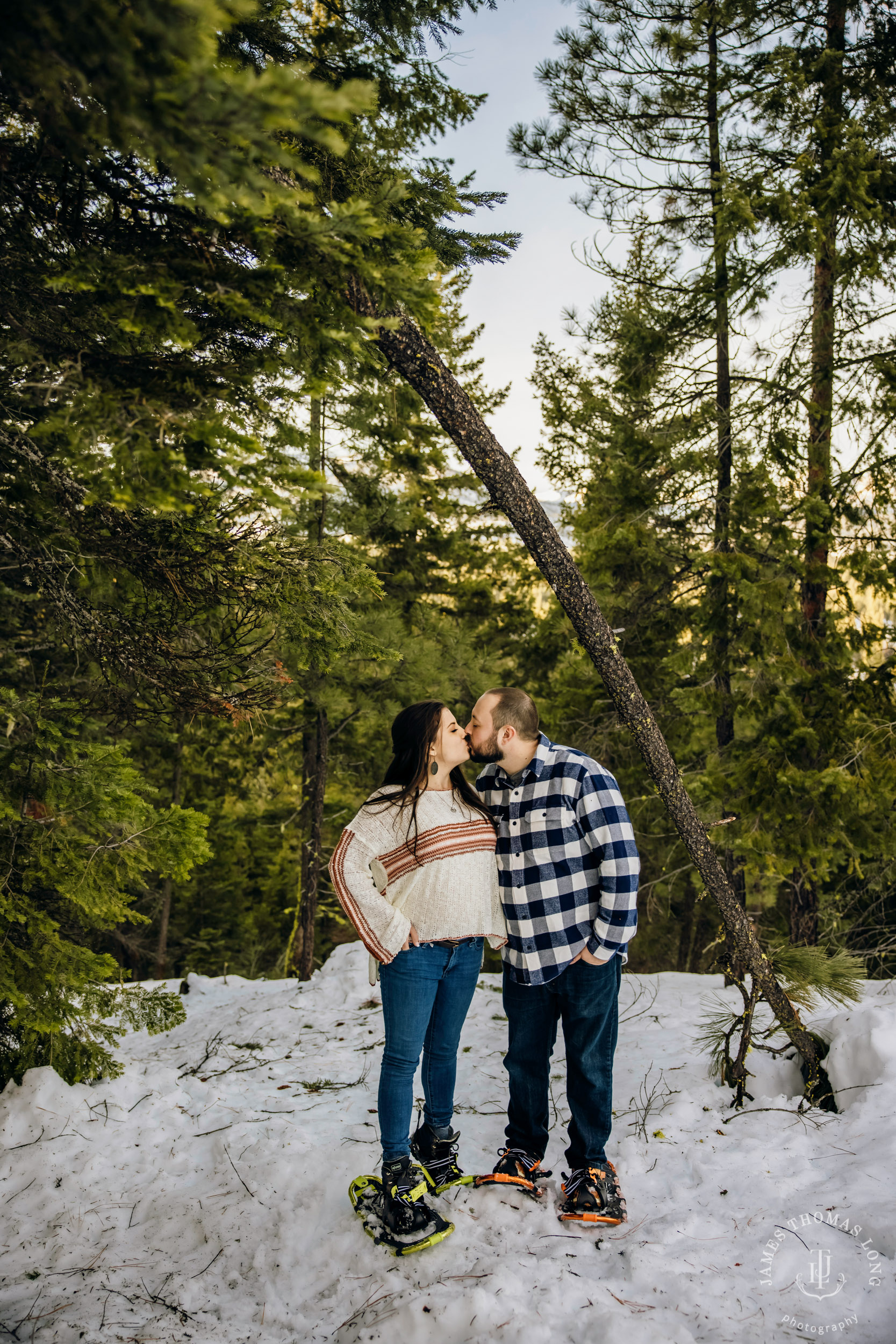 Cascade Mountain adventure engagement session in the snow by Snoqualmie wedding photographer James Thomas Long Photography