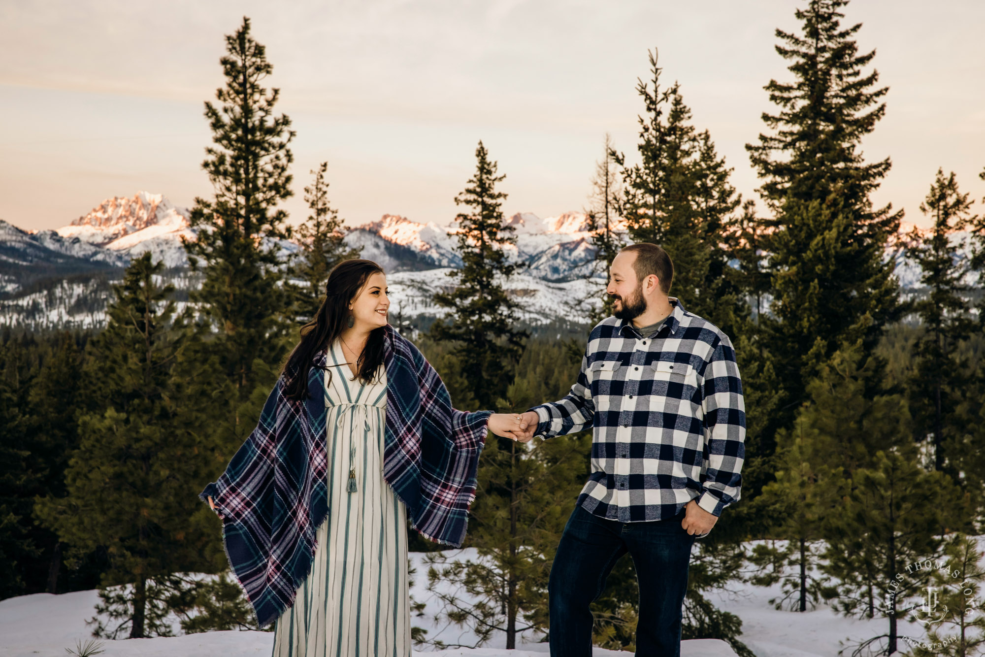 Cascade Mountain adventure engagement session in the snow by Snoqualmie wedding photographer James Thomas Long Photography