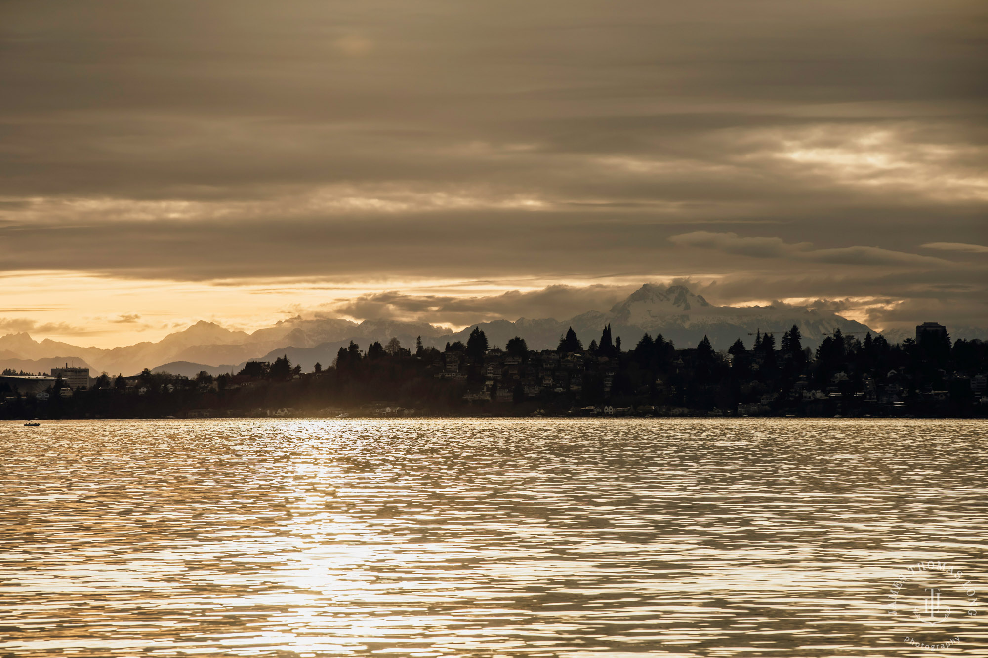 Woodmark Hotel Kirkland wedding by Seattle wedding photographer James Thomas Long Photography