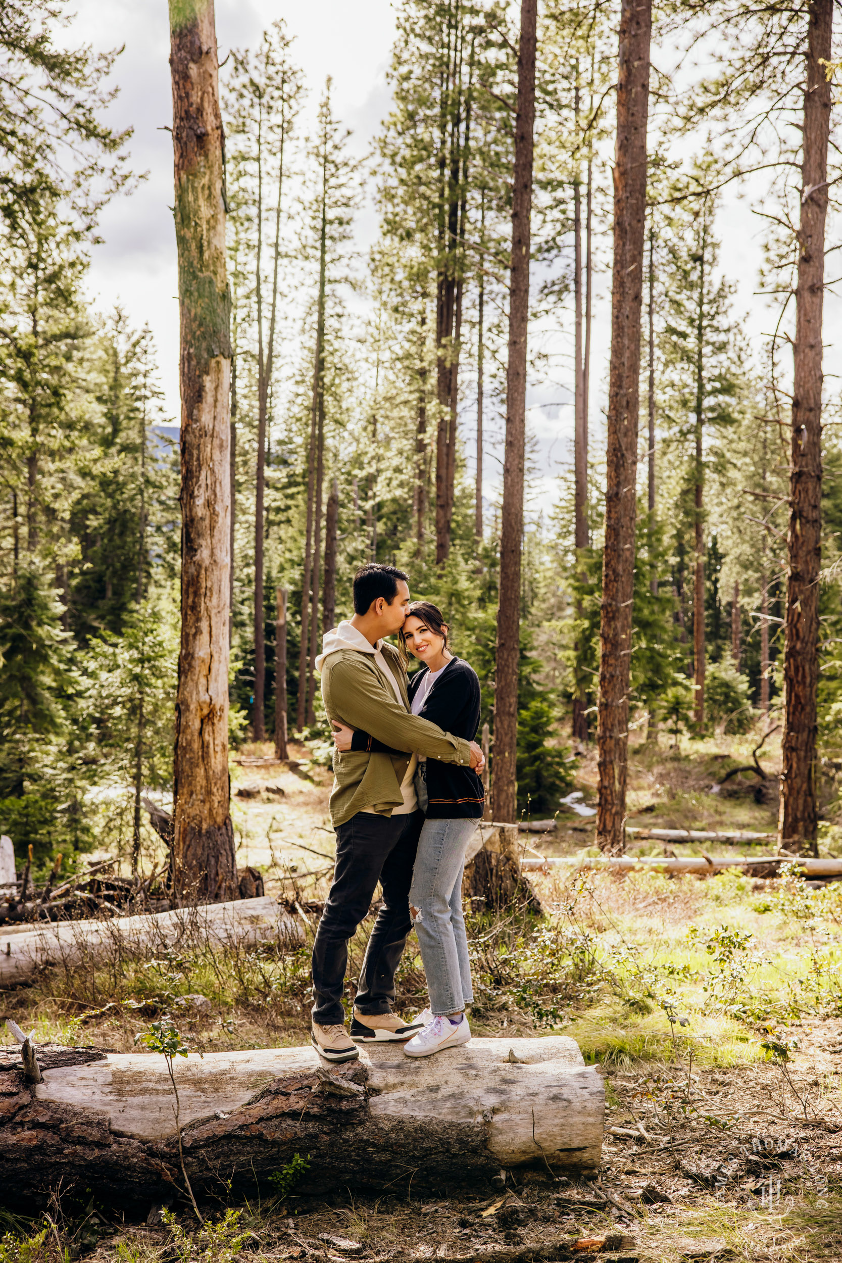 Seattle Cascade Mountain adventure engagement session by Seattle adventure elopement photographer James Thomas Long Photography