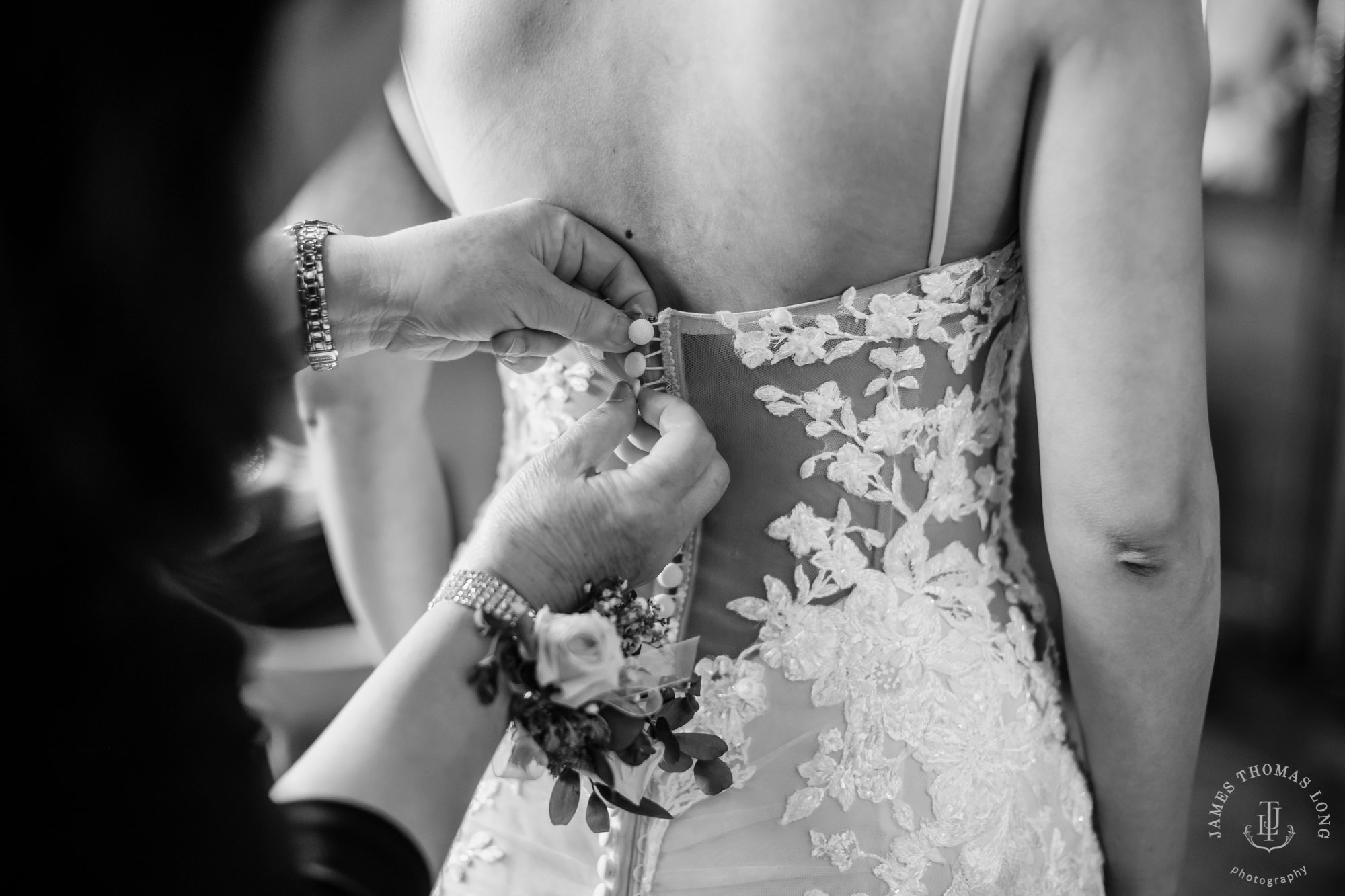 The Barn at Holly Farm Bothell wedding by Seattle wedding photographer James Thomas Long Photography