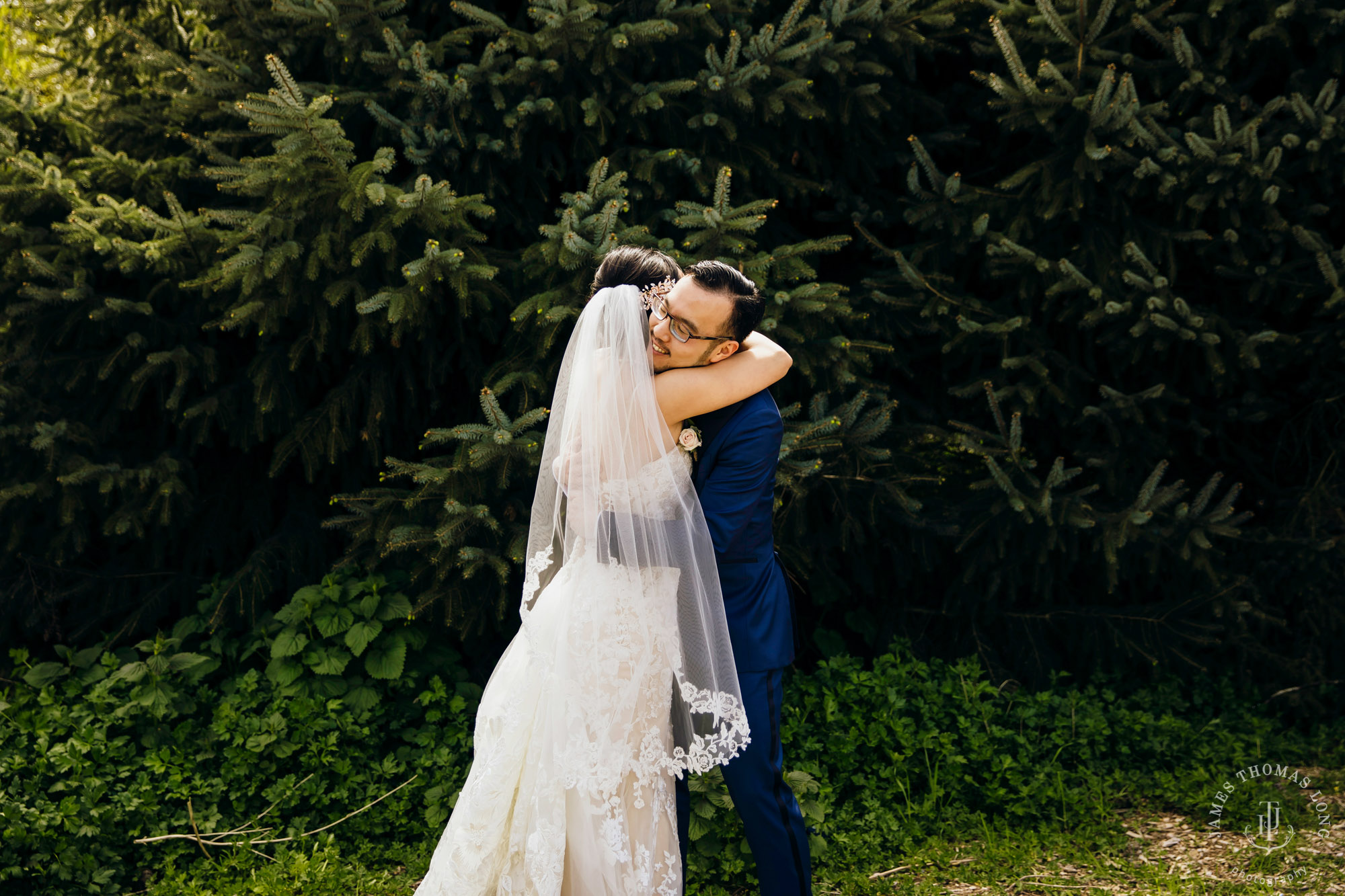 The Barn at Holly Farm Bothell wedding by Seattle wedding photographer James Thomas Long Photography