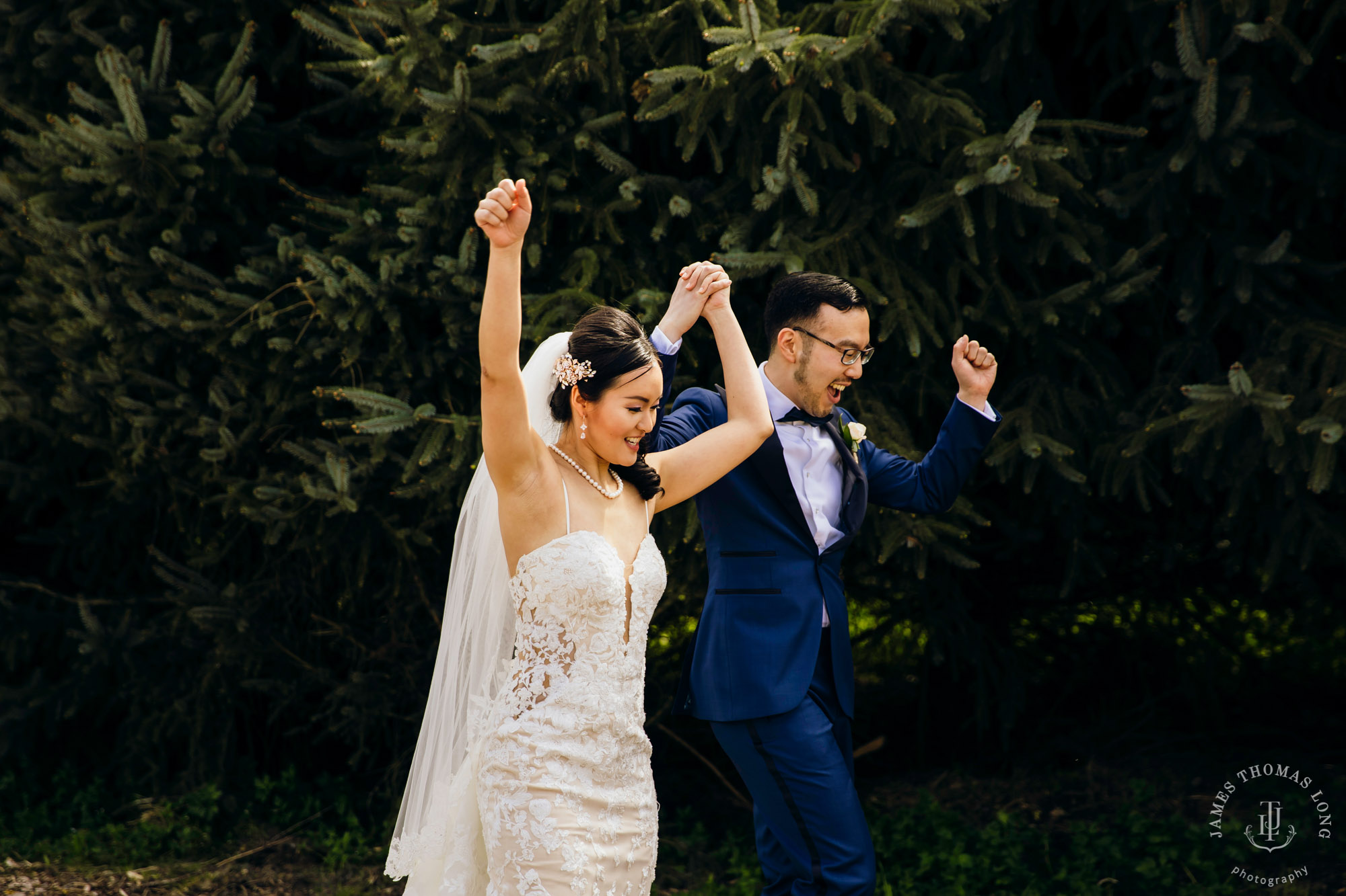 The Barn at Holly Farm Bothell wedding by Seattle wedding photographer James Thomas Long Photography