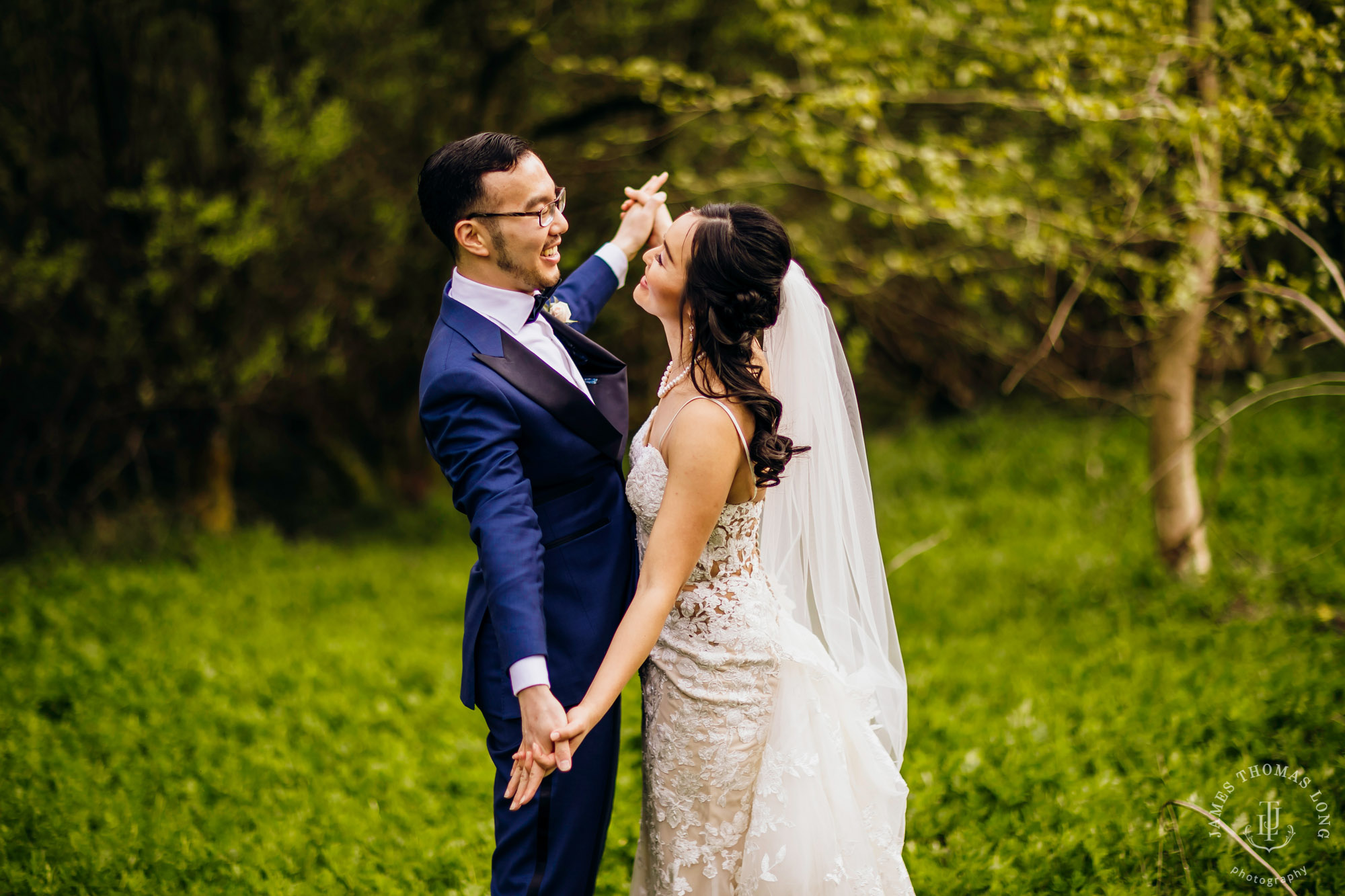 The Barn at Holly Farm Bothell wedding by Seattle wedding photographer James Thomas Long Photography