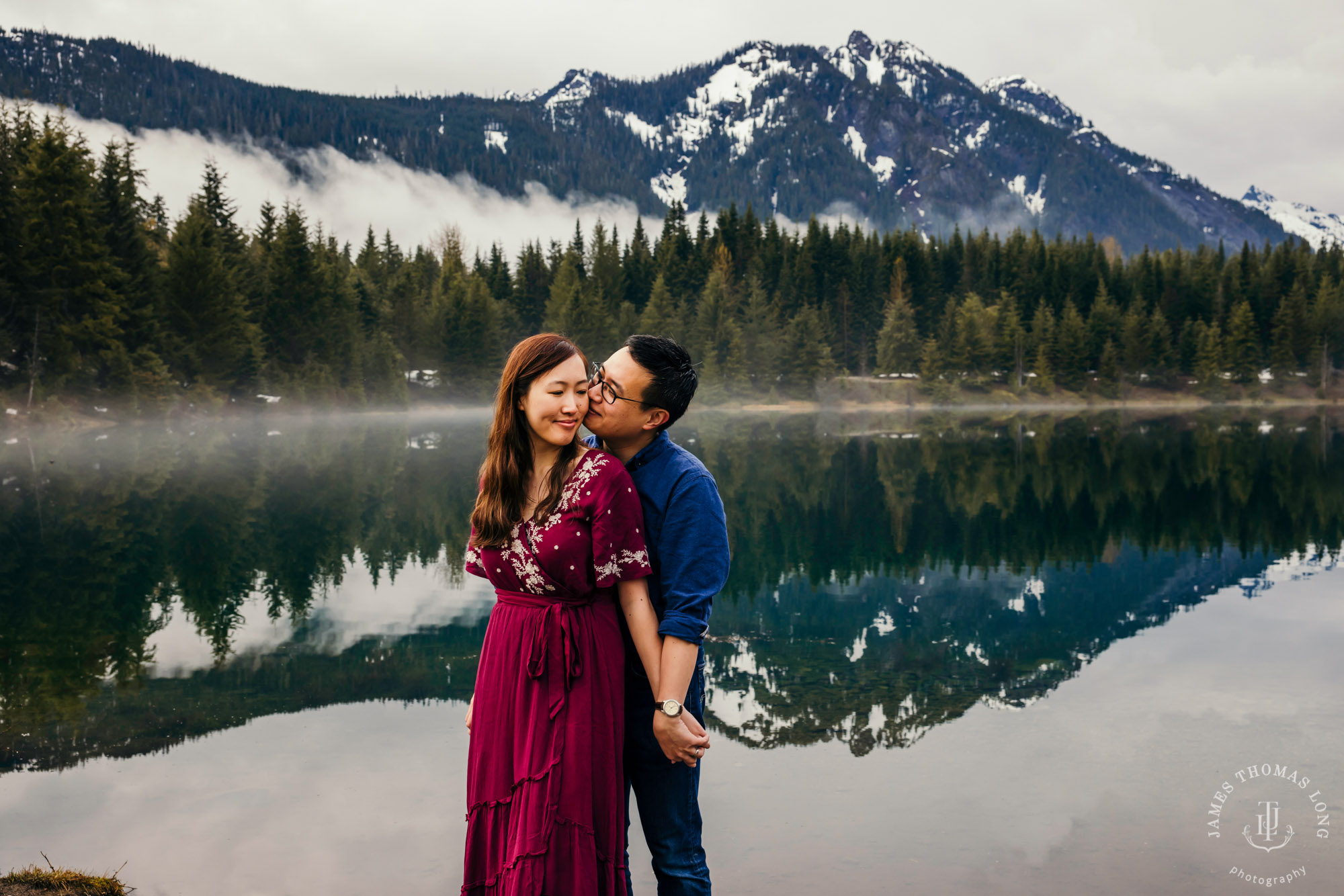 Snoqualmie Pass adventure engagement session by Seattle adventure wedding photographer James Thomas Long Photography