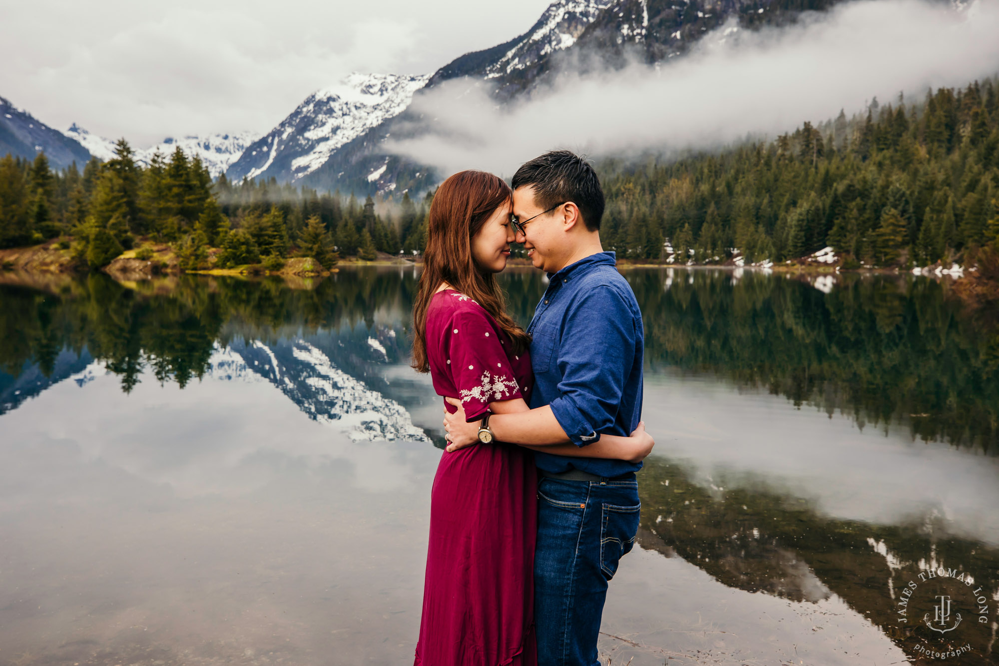 Snoqualmie Pass adventure engagement session by Seattle adventure wedding photographer James Thomas Long Photography