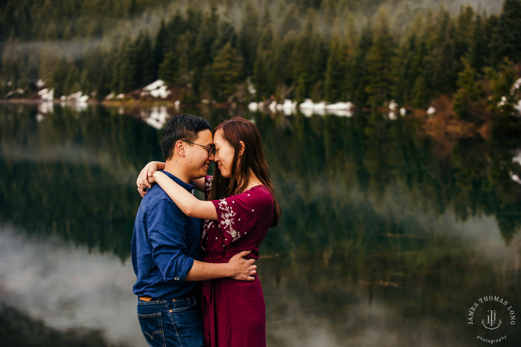 Snoqualmie Pass adventure engagement session by Seattle adventure wedding photographer James Thomas Long Photography