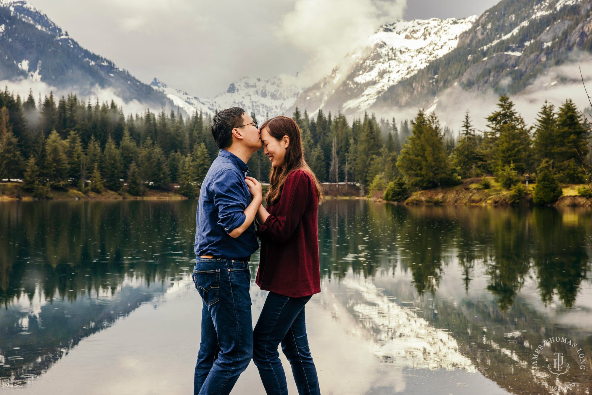 Snoqualmie Pass adventure engagement session by Seattle adventure wedding photographer James Thomas Long Photography