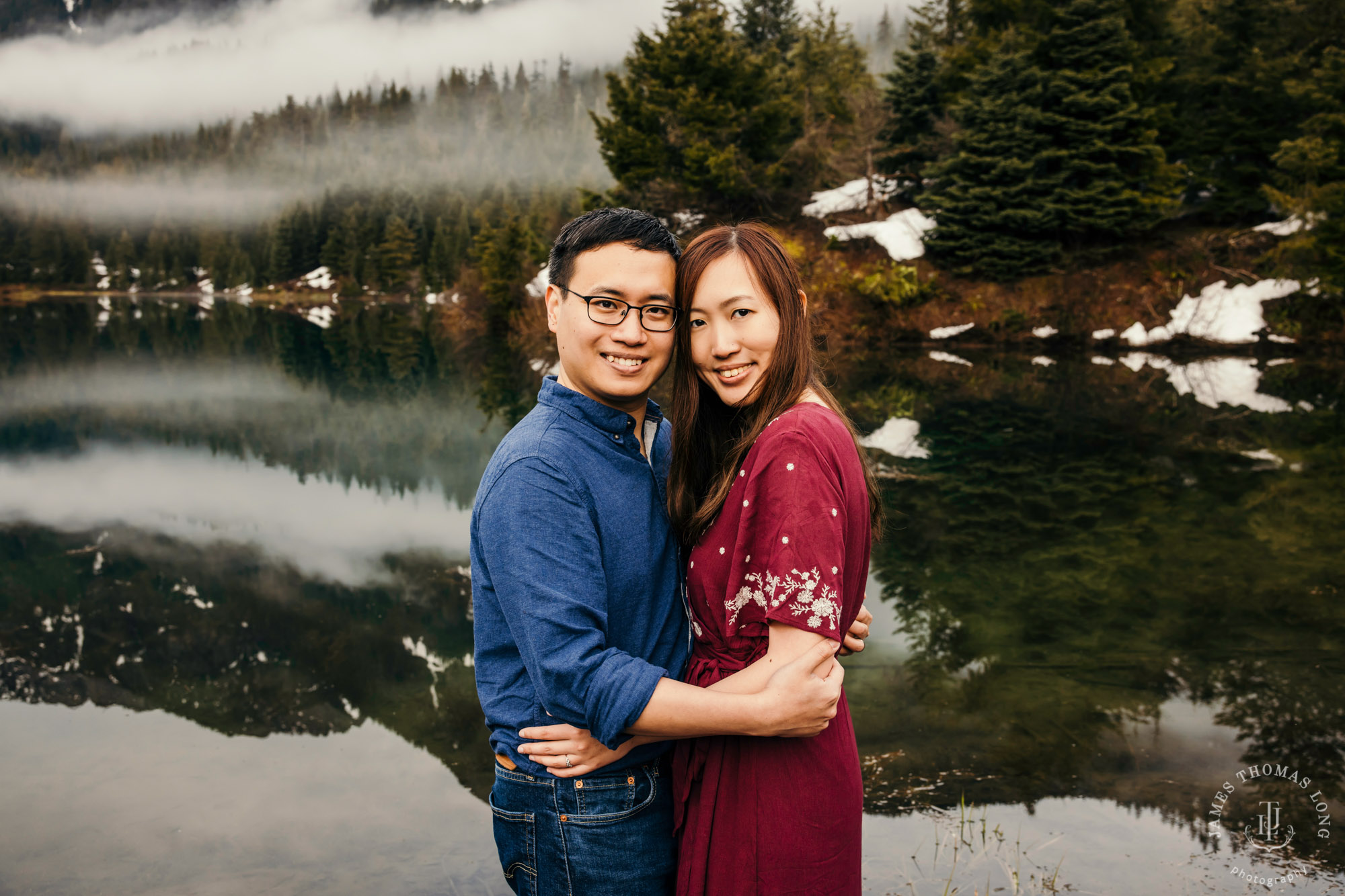 Snoqualmie Pass adventure engagement session by Seattle adventure wedding photographer James Thomas Long Photography