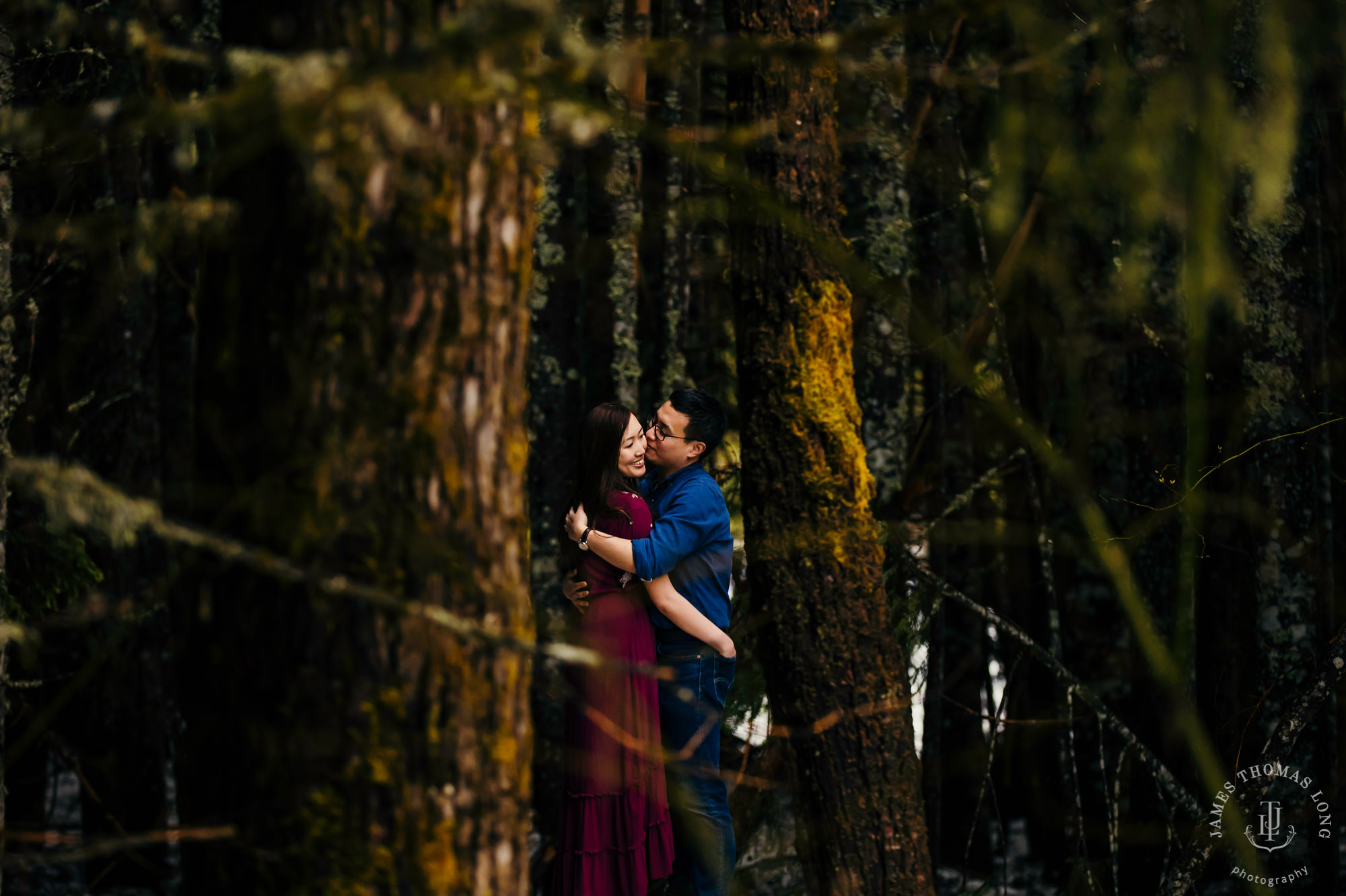 Snoqualmie Pass adventure engagement session by Seattle adventure wedding photographer James Thomas Long Photography