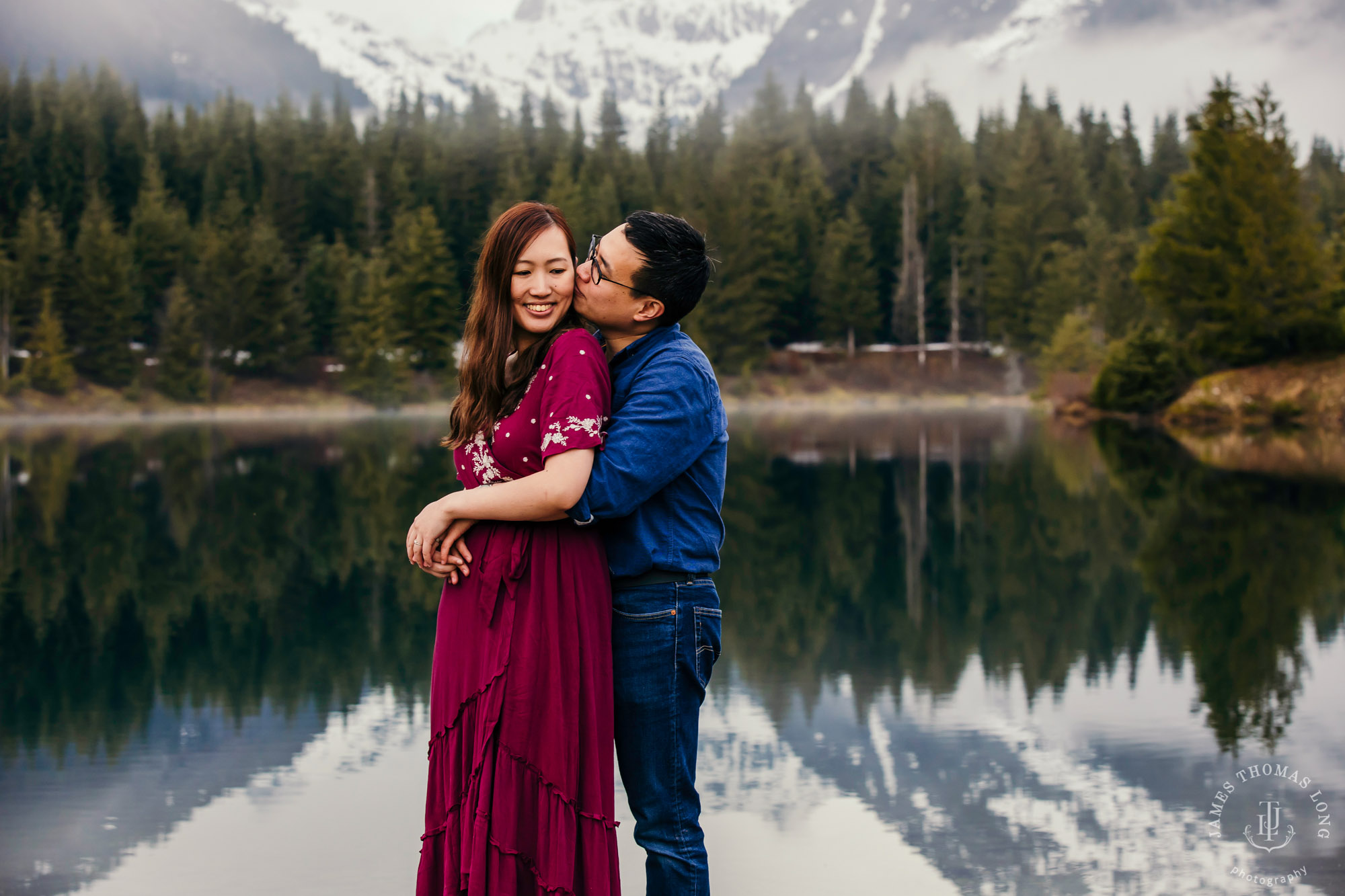 Snoqualmie Pass adventure engagement session by Seattle adventure wedding photographer James Thomas Long Photography