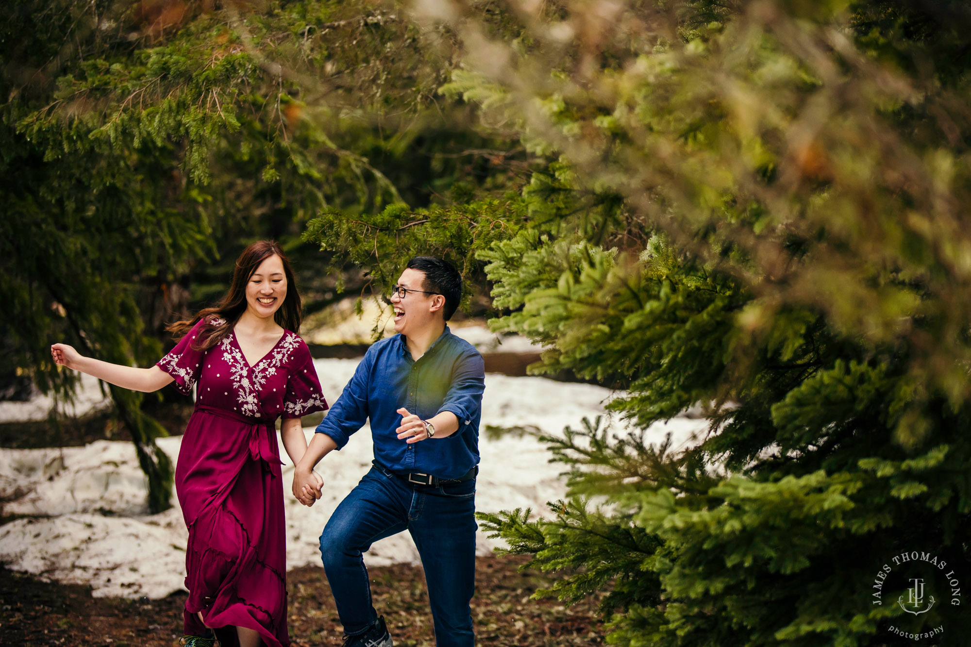 Snoqualmie Pass adventure engagement session by Seattle adventure wedding photographer James Thomas Long Photography