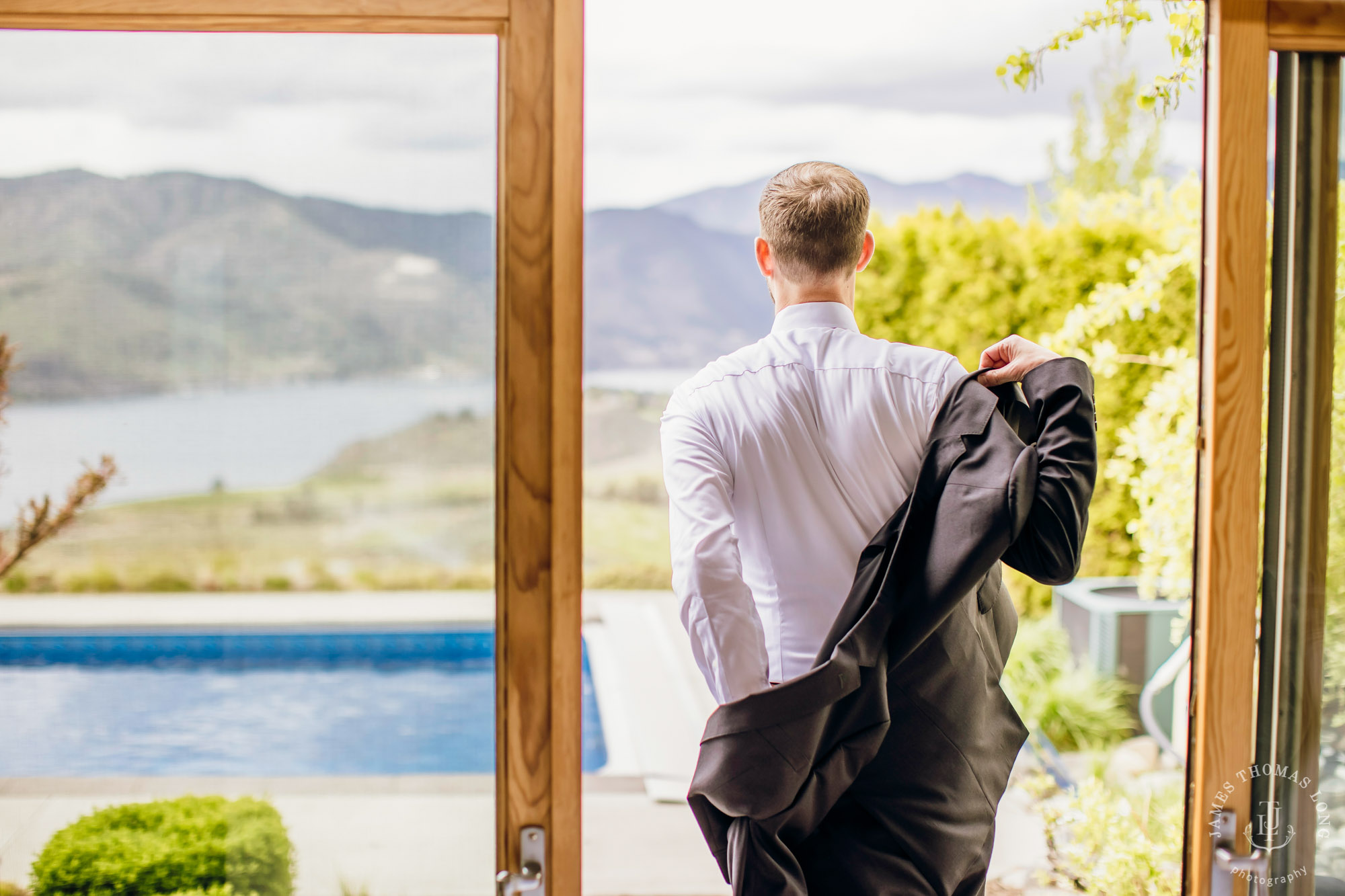 Tsillan Cellars Lake Chelan wedding by Seattle wedding photographer James Thomas Long Photography