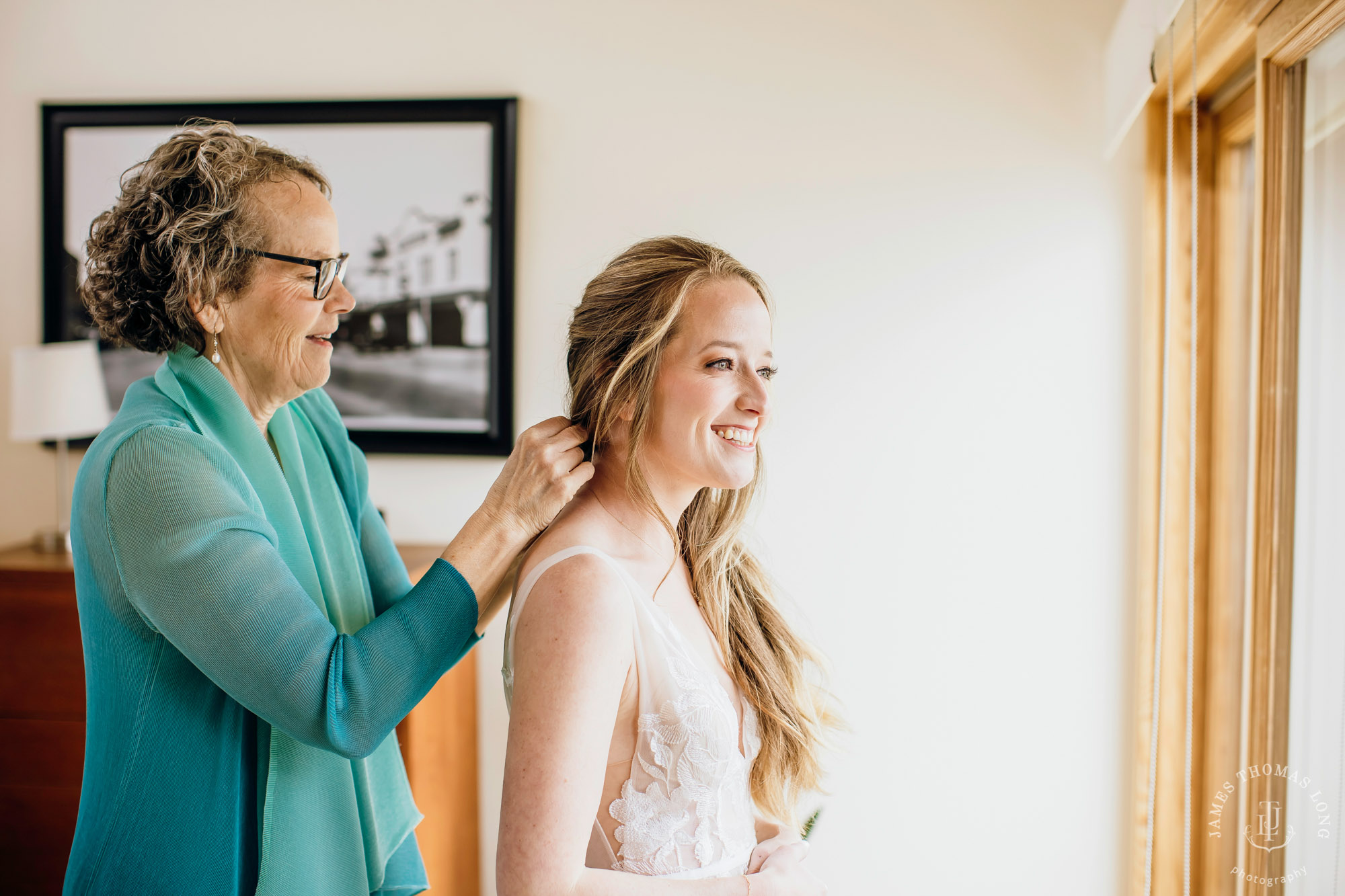 Tsillan Cellars Lake Chelan wedding by Seattle wedding photographer James Thomas Long Photography