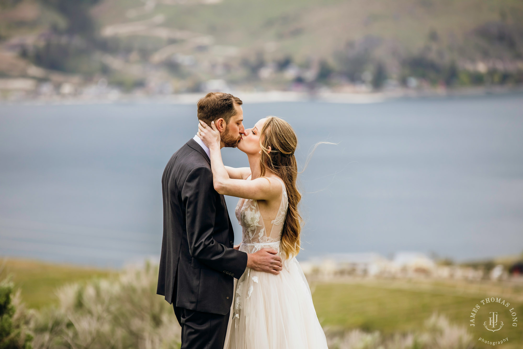 Tsillan Cellars Lake Chelan wedding by Seattle wedding photographer James Thomas Long Photography